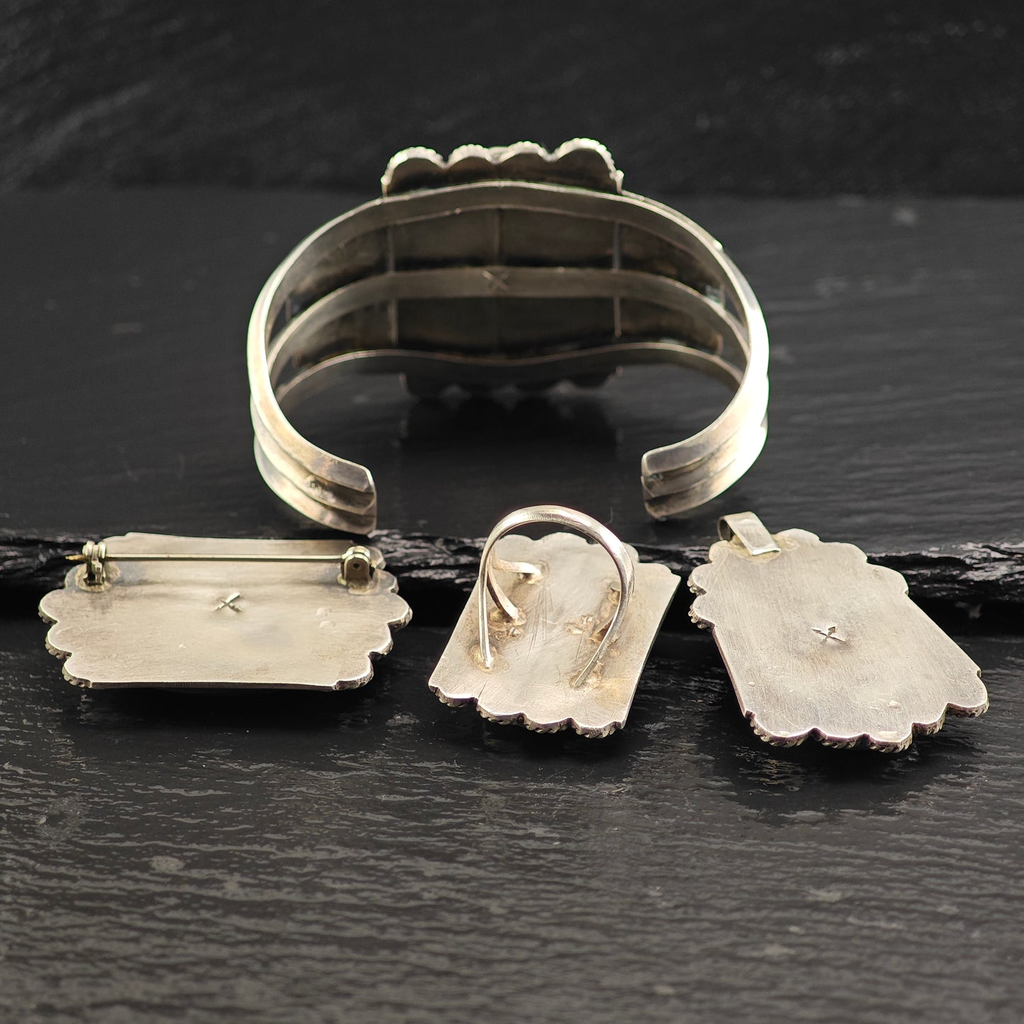 Vintage Agate Set of Native American Sterling Silver Cuff, Pendant, Brooch, and Ring Sz 6 1/4" MISC0373