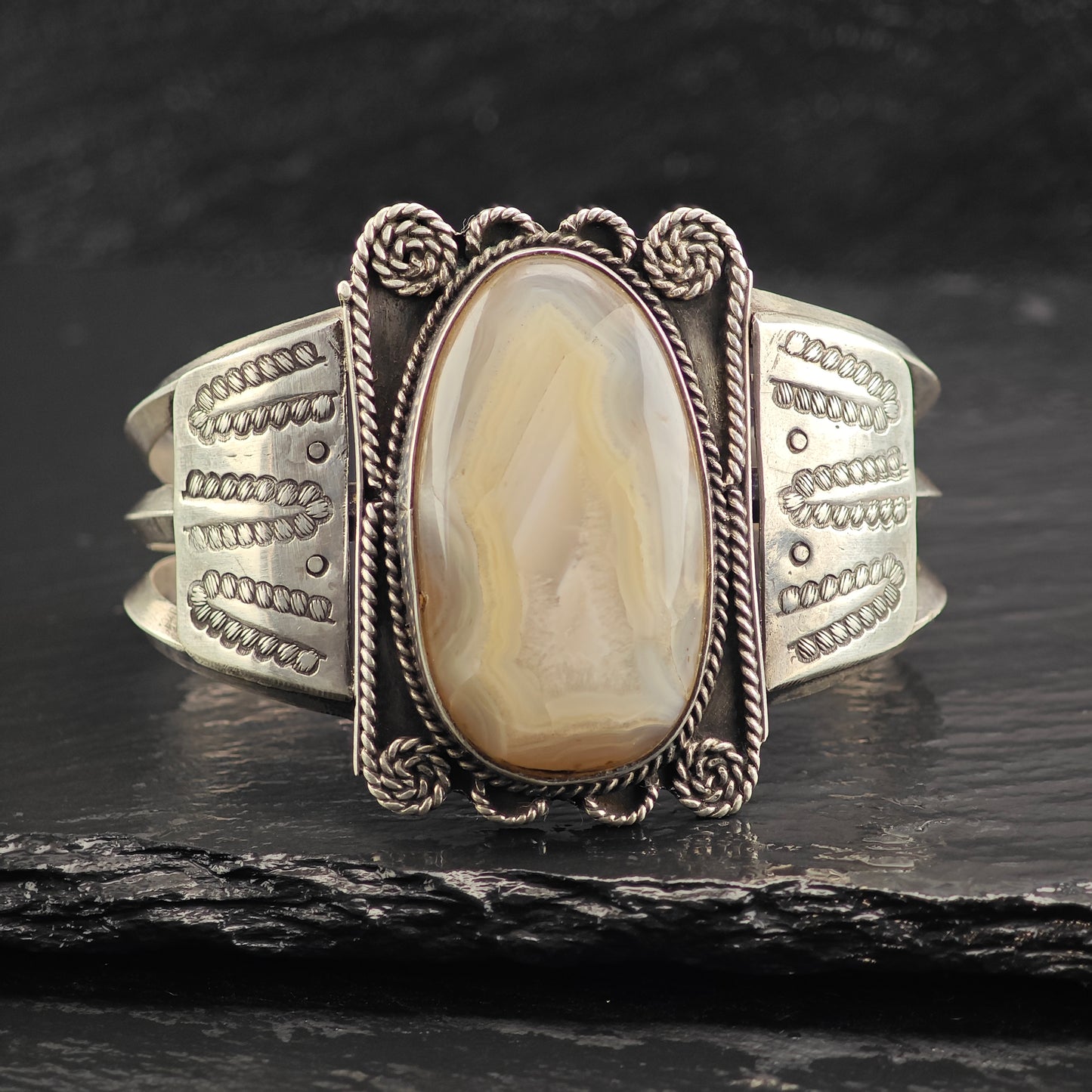 Vintage Agate Set of Native American Sterling Silver Cuff, Pendant, Brooch, and Ring Sz 6 1/4" MISC0373