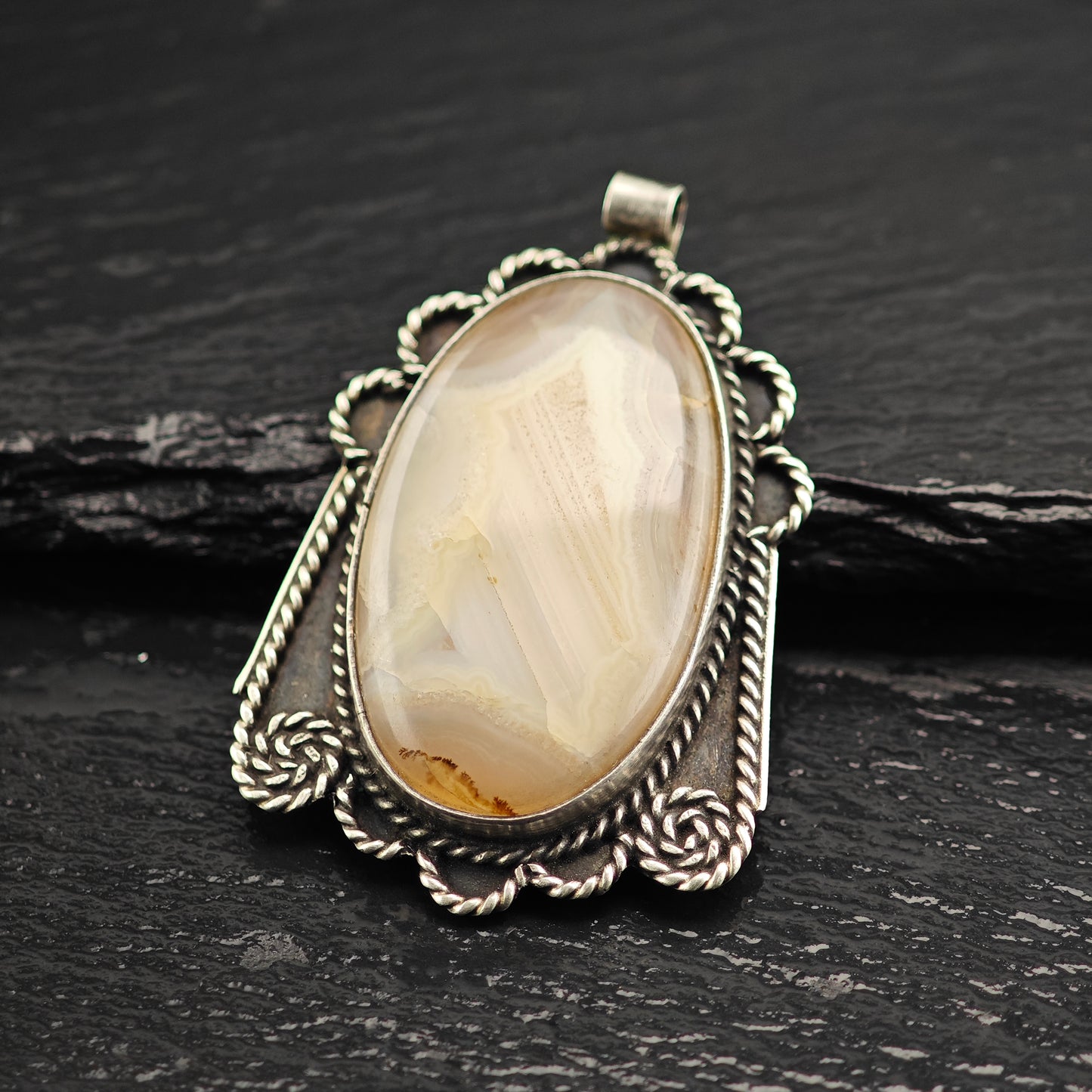 Vintage Agate Set of Native American Sterling Silver Cuff, Pendant, Brooch, and Ring Sz 6 1/4" MISC0373