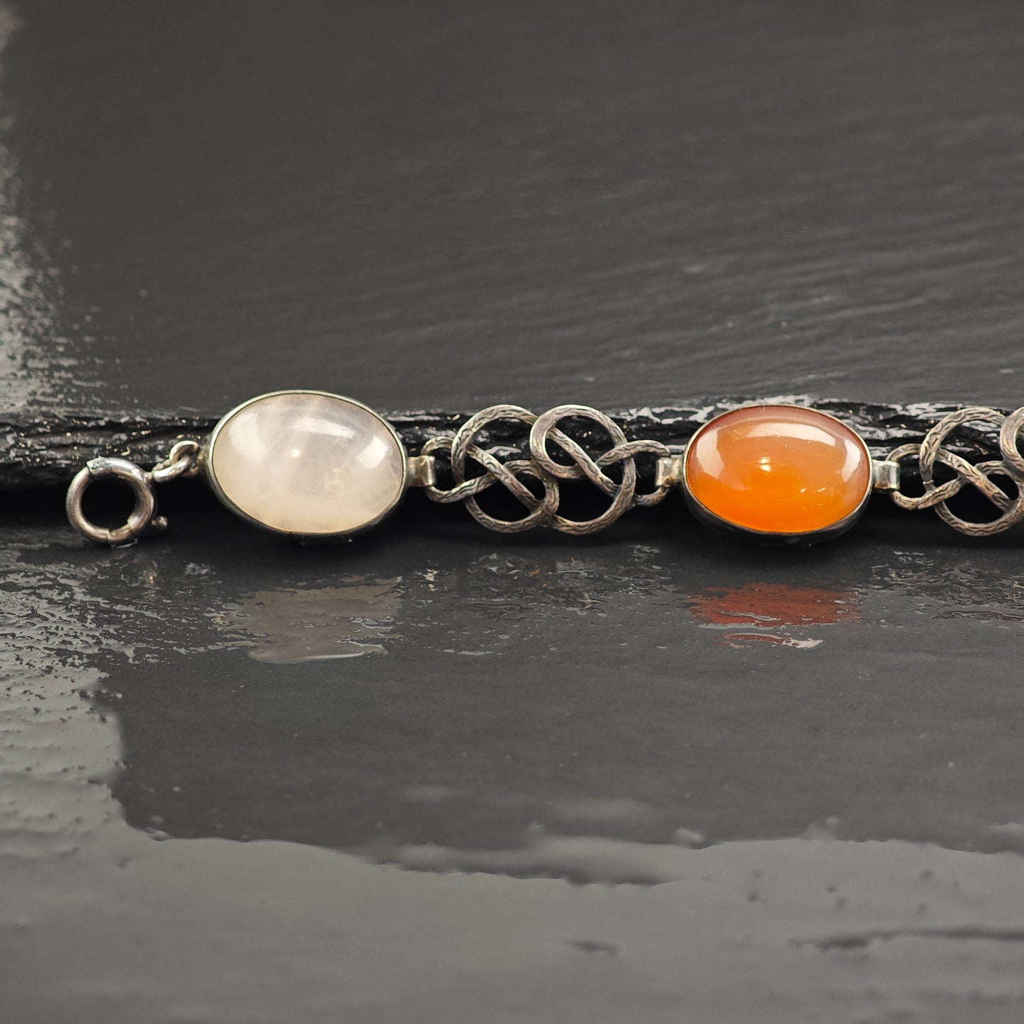 Scottish Agate Celtic Knot Multi-Stone Link 7 1/4" BR3099