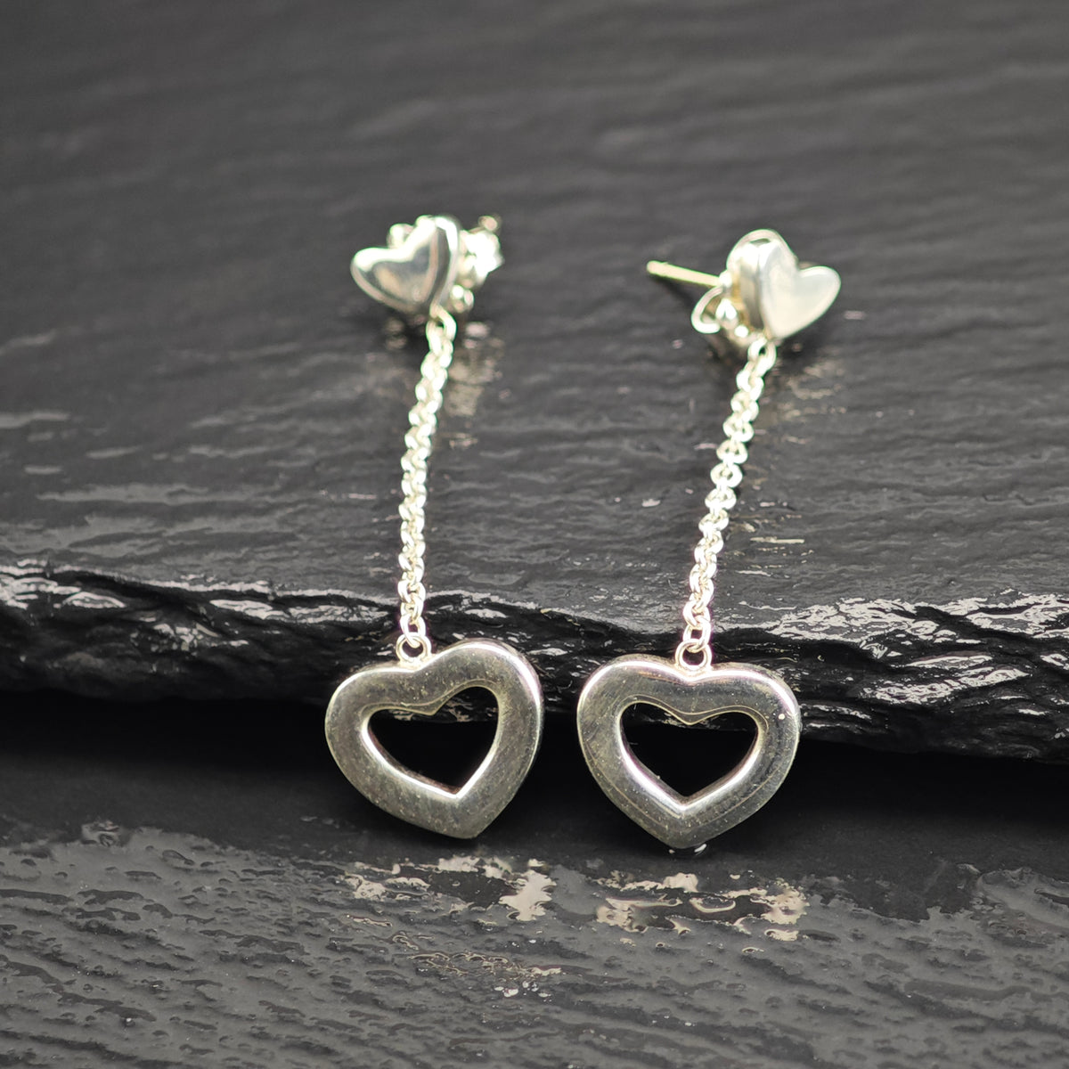 Vintage Tiffany & Co. Dangle Heart Stud Sterling Silver Earrings ER3208Gra