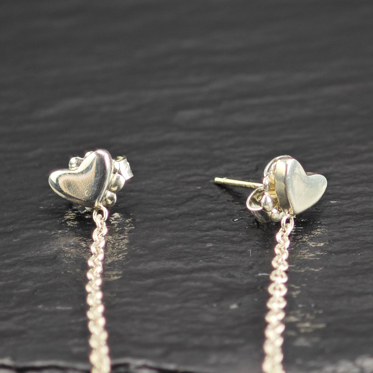 Vintage Tiffany & Co. Dangle Heart Stud Sterling Silver Earrings ER3208Gra