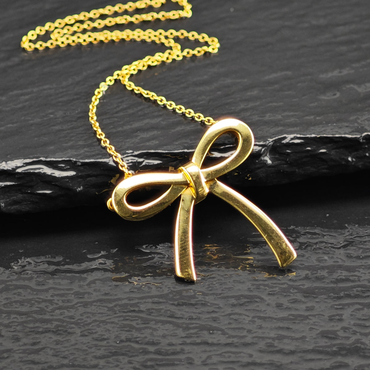 Vintage Tiffany & Co.  Sterling Silver Gold 23mm 18k Gold Bow Necklace N2780