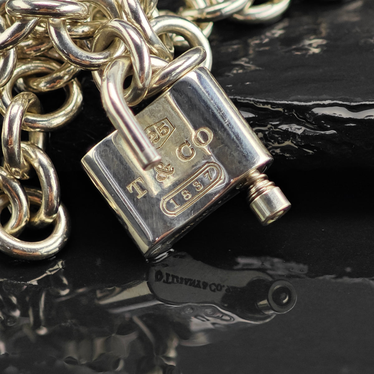 Vintage Tiffany & Co. 1837 Padlock Pendant Curb Chain Sterling Silver Necklace N2795
