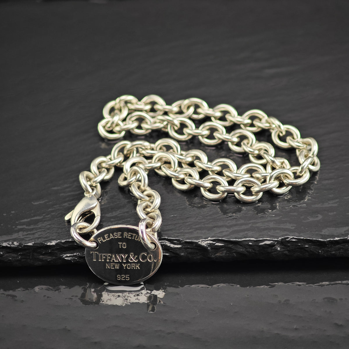 Vintage Tiffany & Co. 8mm Oval Tag Curb Chain Sterling Silver Necklace N2796