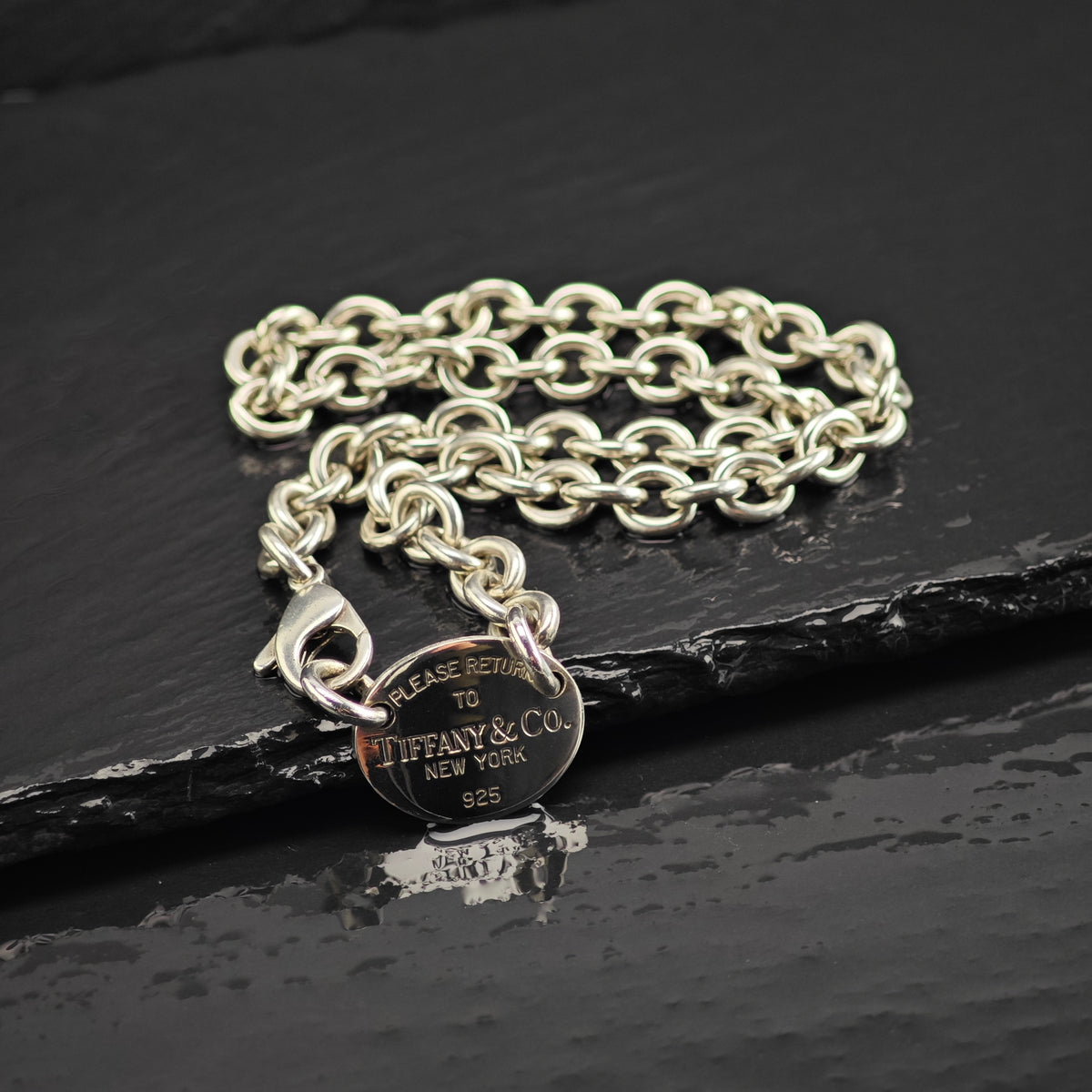 Vintage Tiffany & Co. 8mm Oval Tag Curb Chain Sterling Silver Necklace N2796