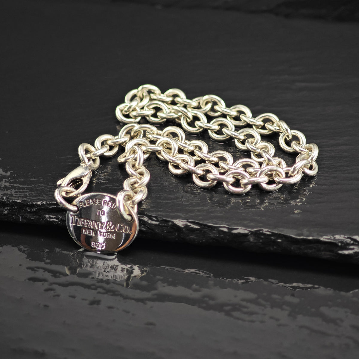Vintage Tiffany & Co. 8mm Oval Tag Curb Chain Sterling Silver Necklace N2796