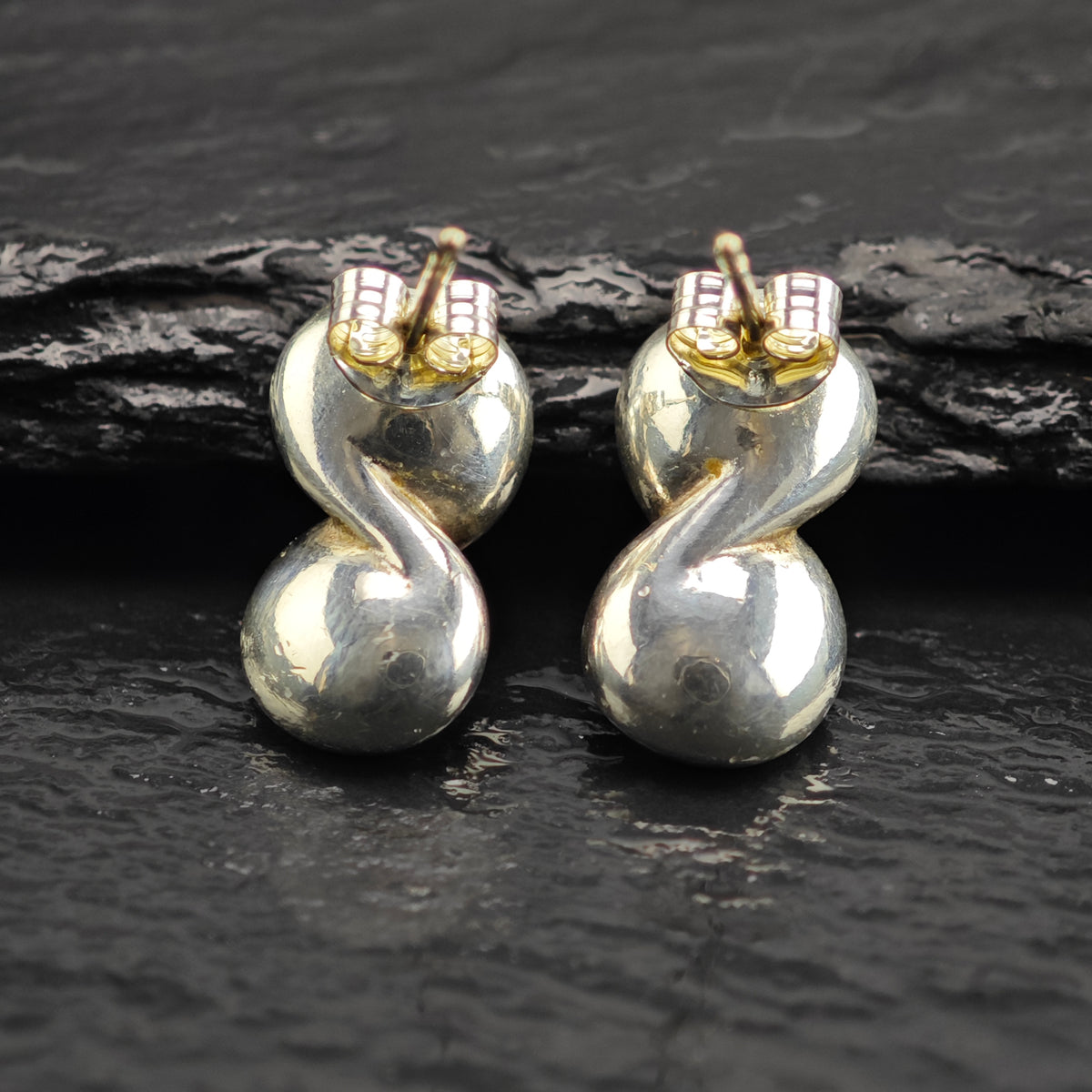 Vintage Tiffany & Co White Pearl Infinity Design Sterling Silver Stud Earrings ER3231