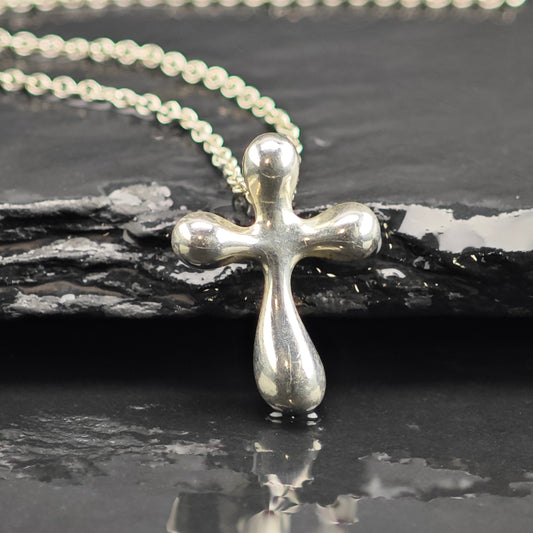 Vintage Tiffany & Co. Elsa Peretti Puff Cross Sterling Silver Necklace N2800