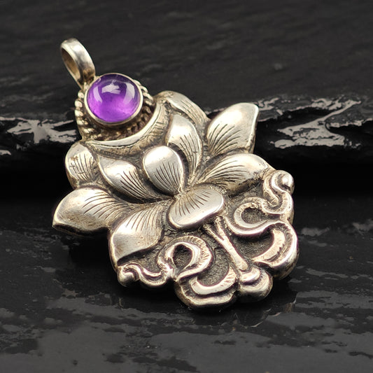 Amethyst Cabochon Floral Pendant Sterling Silver P2944