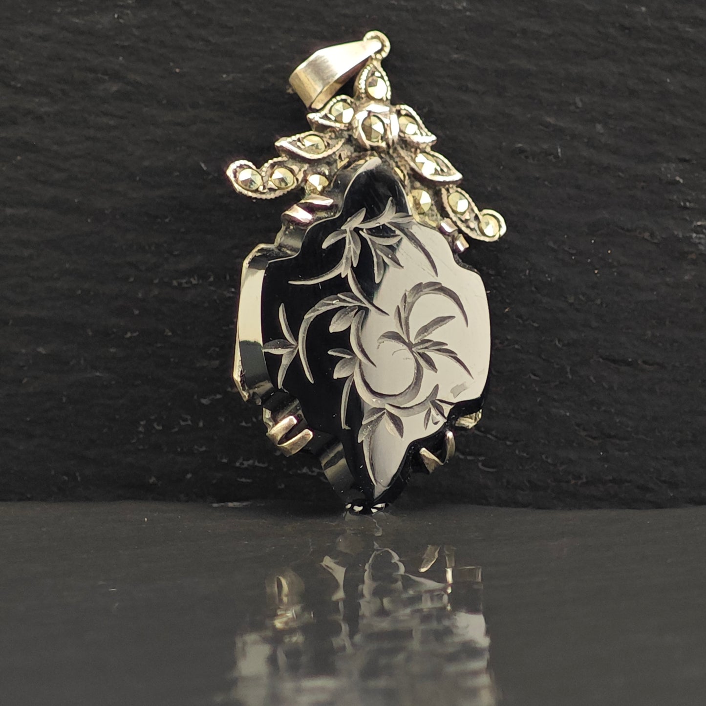 Art Deco Carved Onyx Floral Pendant Sterling Silver