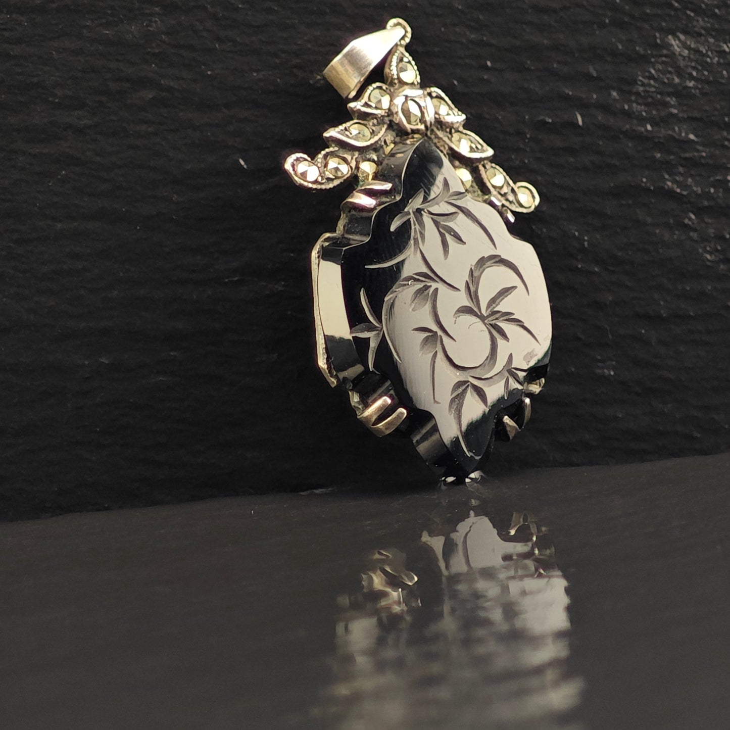 Art Deco Carved Onyx Floral Pendant Sterling Silver