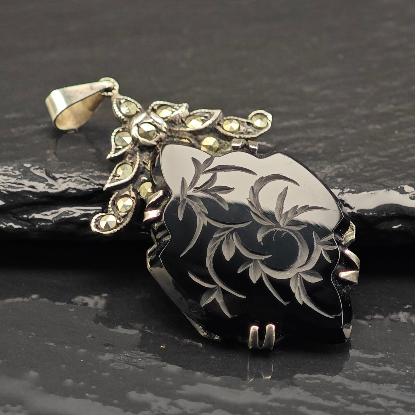 Art Deco Carved Onyx Floral Pendant Sterling Silver