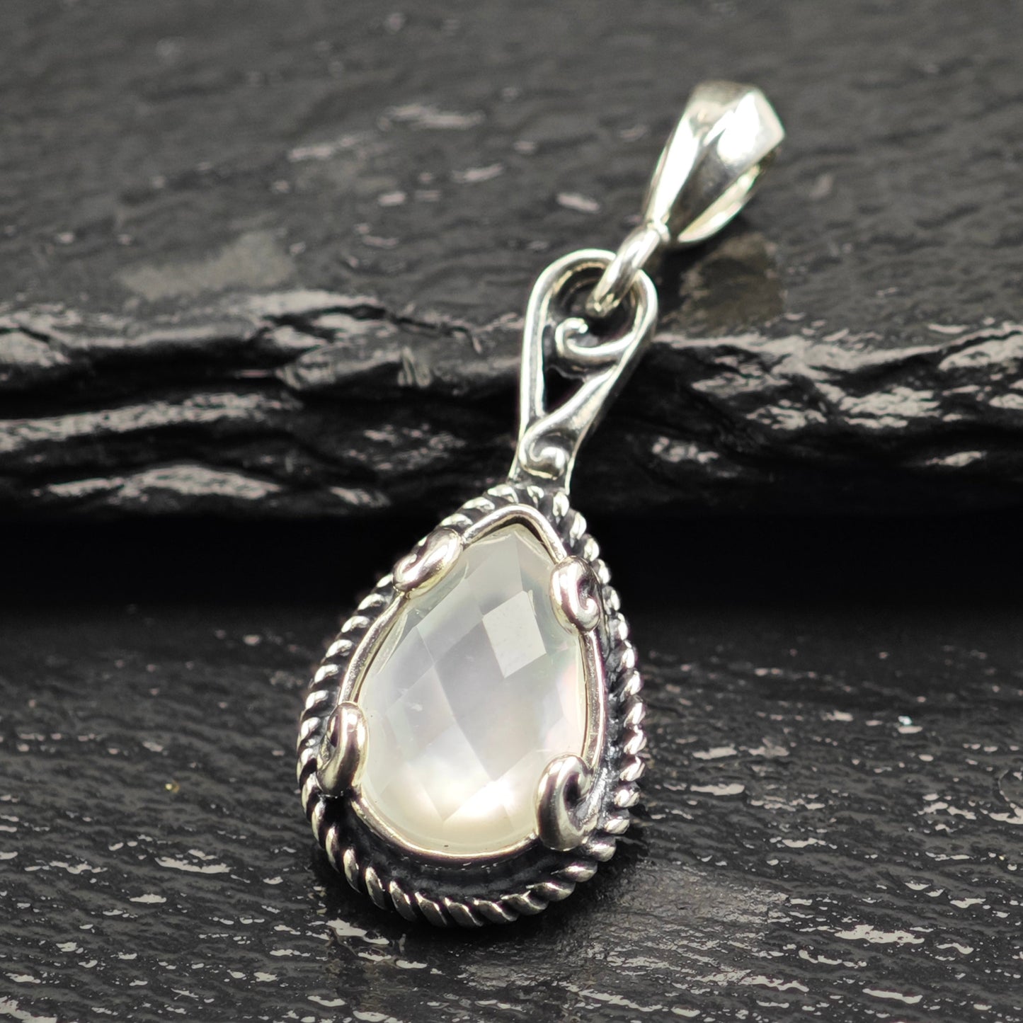 MOP Doublet Pendant Sterling Silver P2925