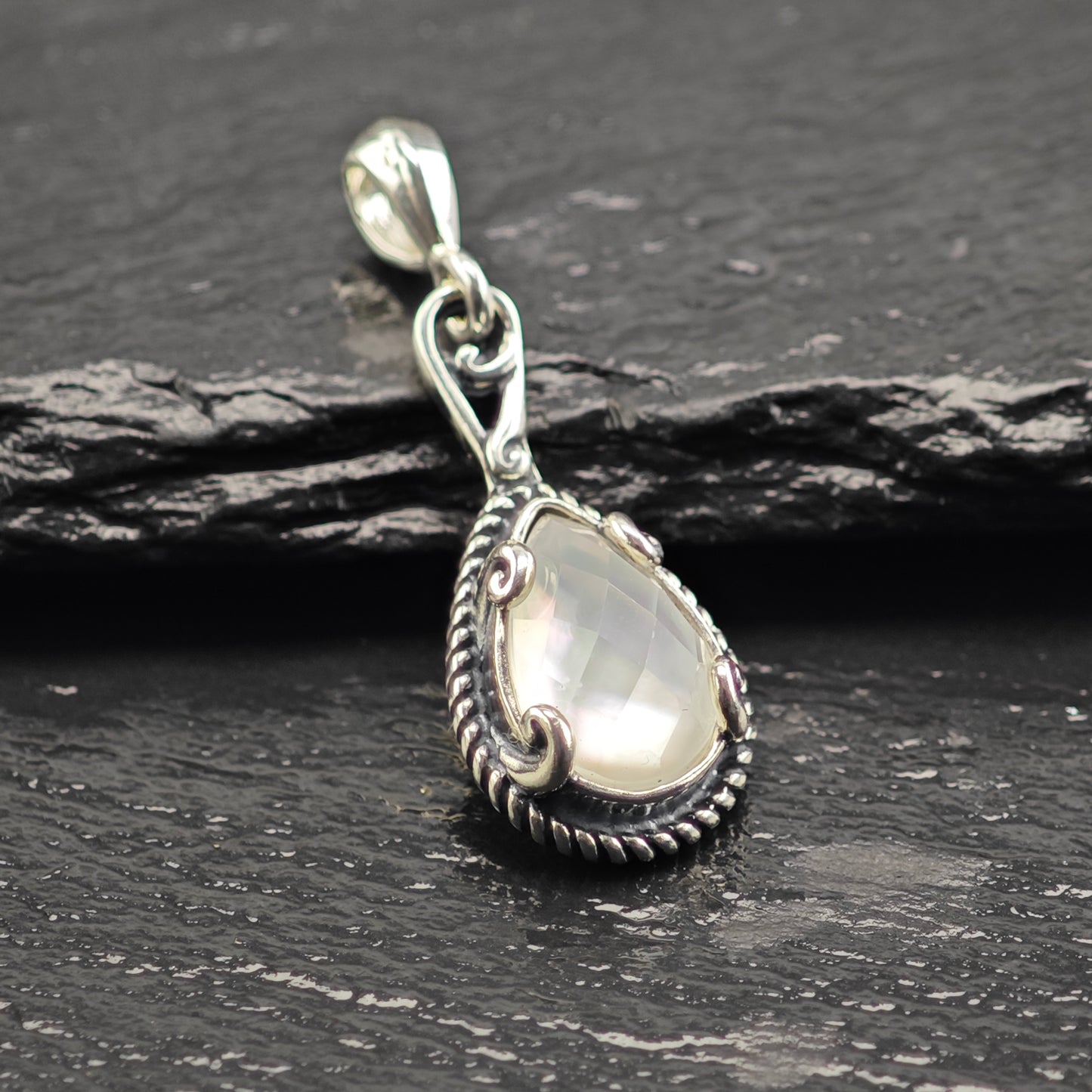 MOP Doublet Pendant Sterling Silver P2925