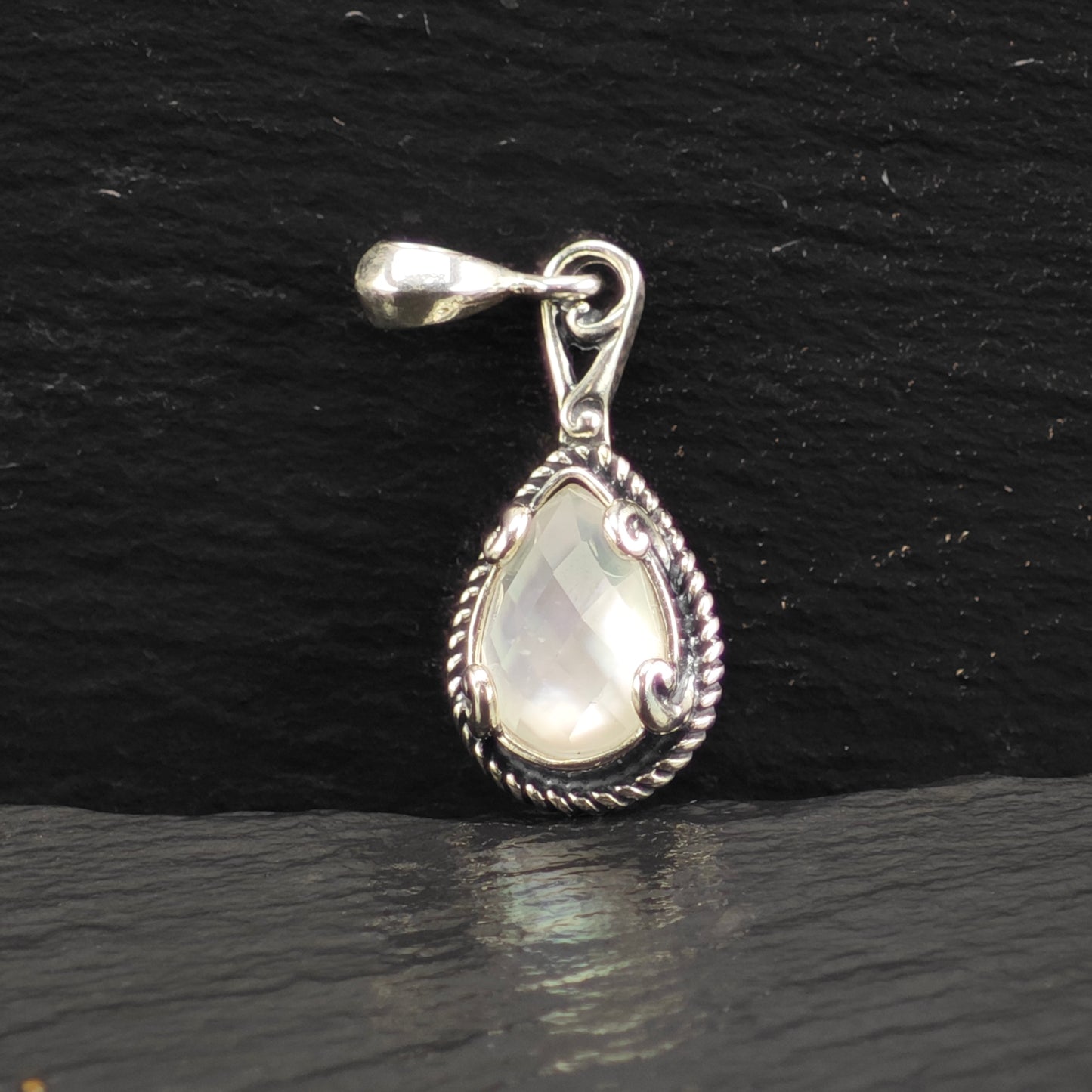 MOP Doublet Pendant Sterling Silver P2925