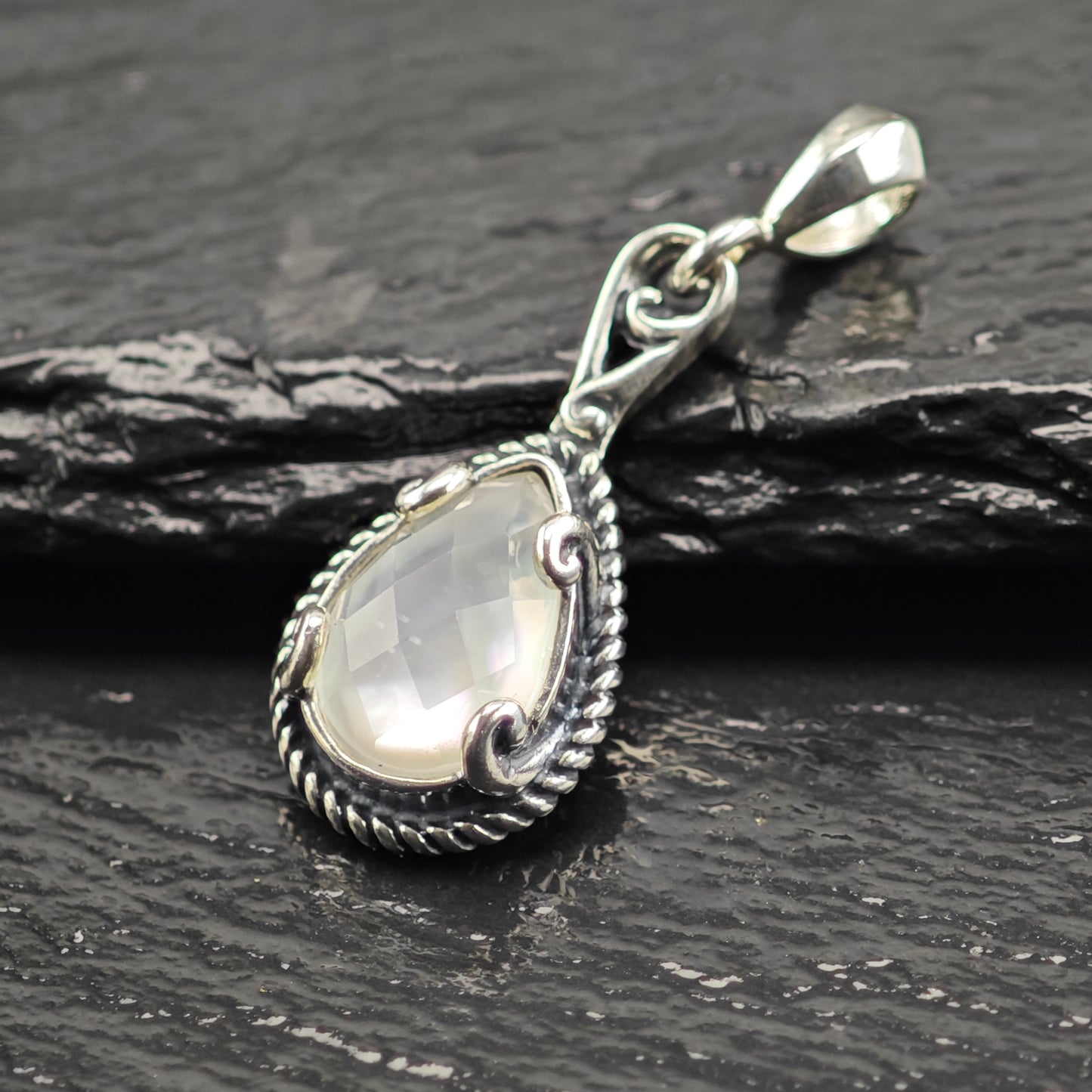 MOP Doublet Pendant Sterling Silver P2925