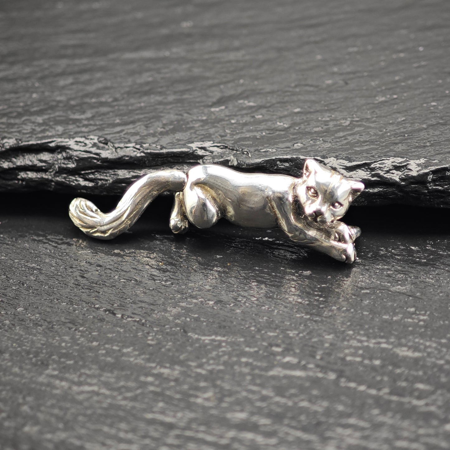 Swinging Tail Cat Pendant Sterling Silver P2917
