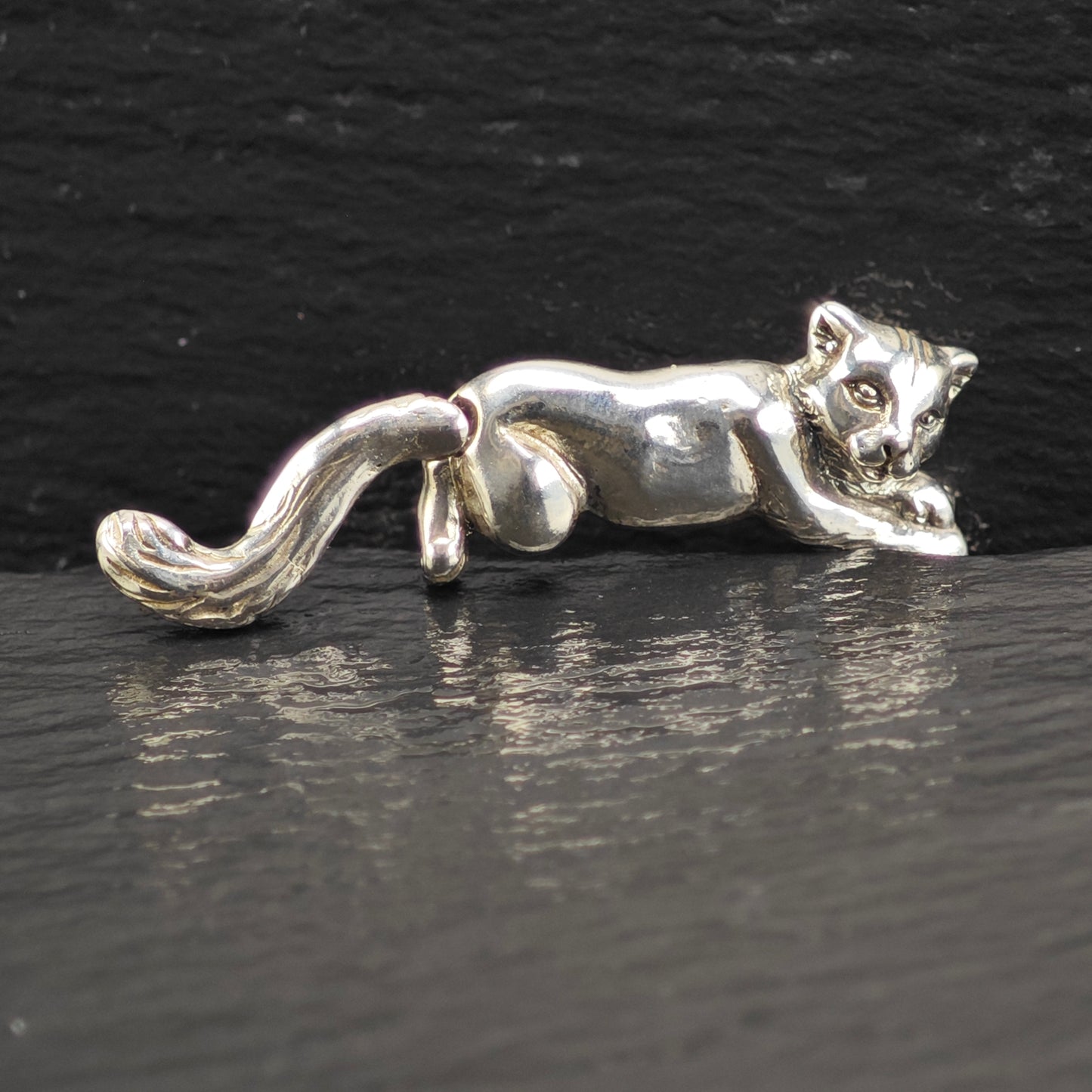 Swinging Tail Cat Pendant Sterling Silver P2917