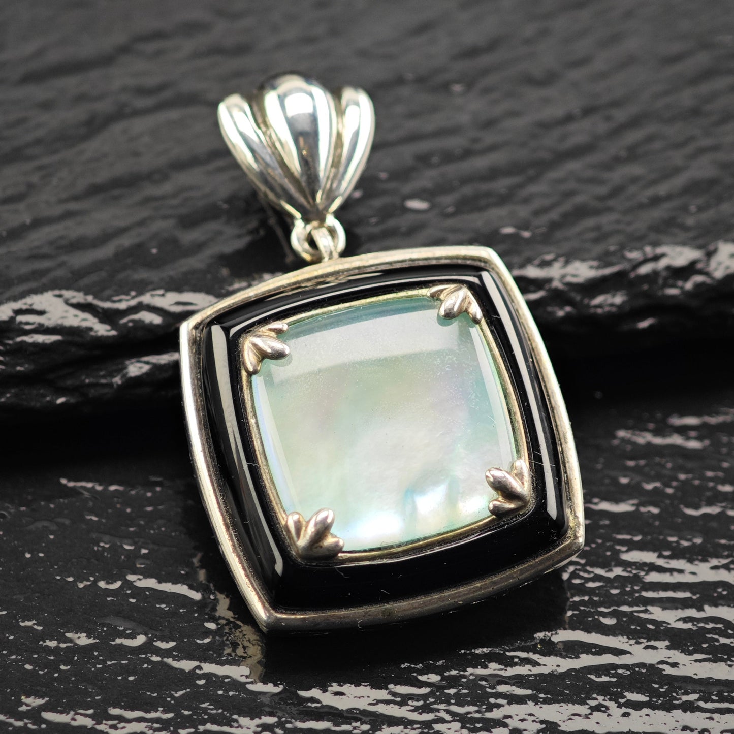 Vintage Whitney Kelly Mother of Pearl Pendant Sterling Silver P2936