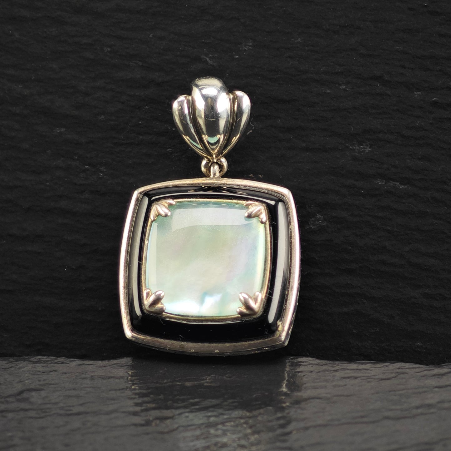Vintage Whitney Kelly Mother of Pearl Pendant Sterling Silver P2936