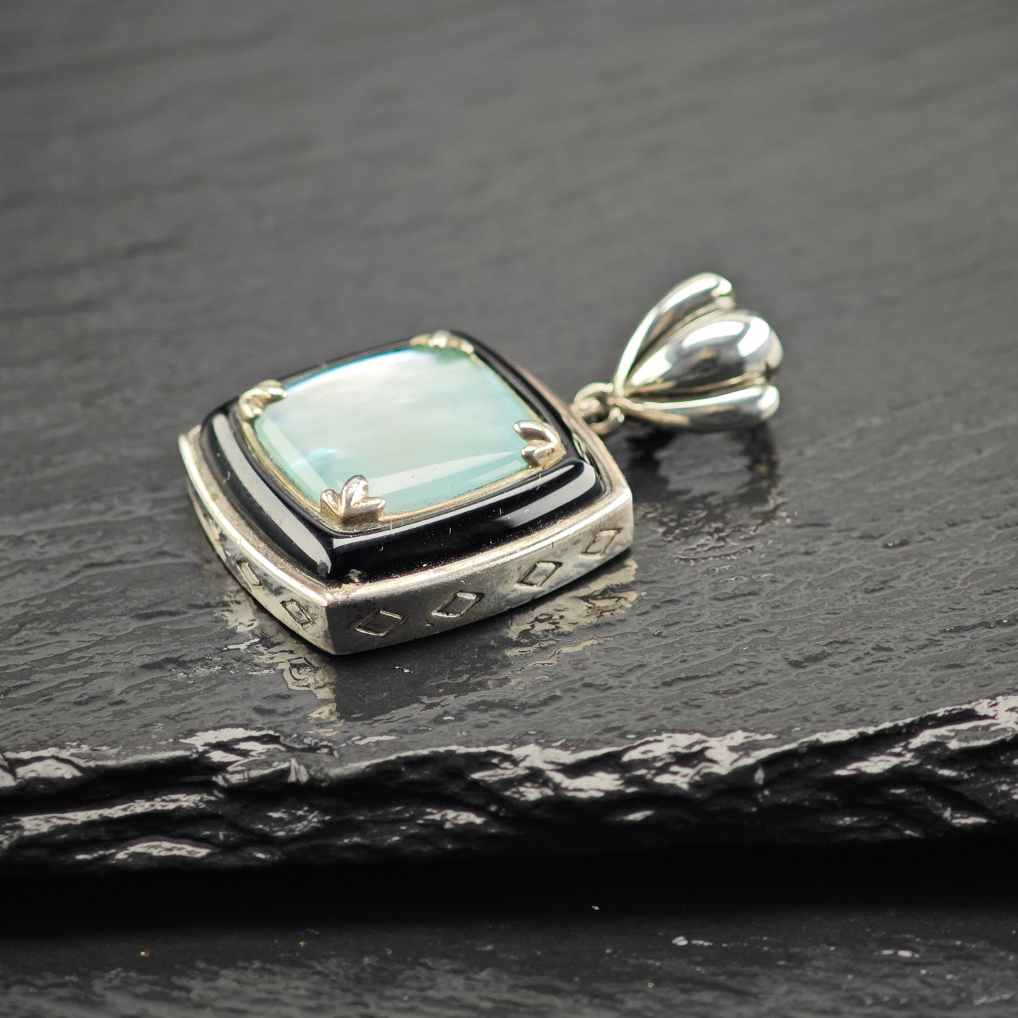Vintage Whitney Kelly Mother of Pearl Pendant Sterling Silver P2936