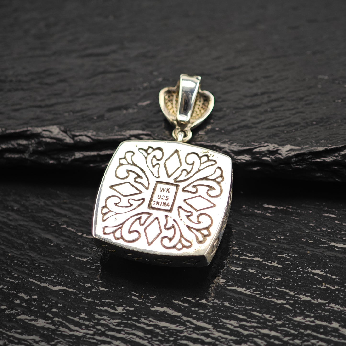 Vintage Whitney Kelly Mother of Pearl Pendant Sterling Silver P2936
