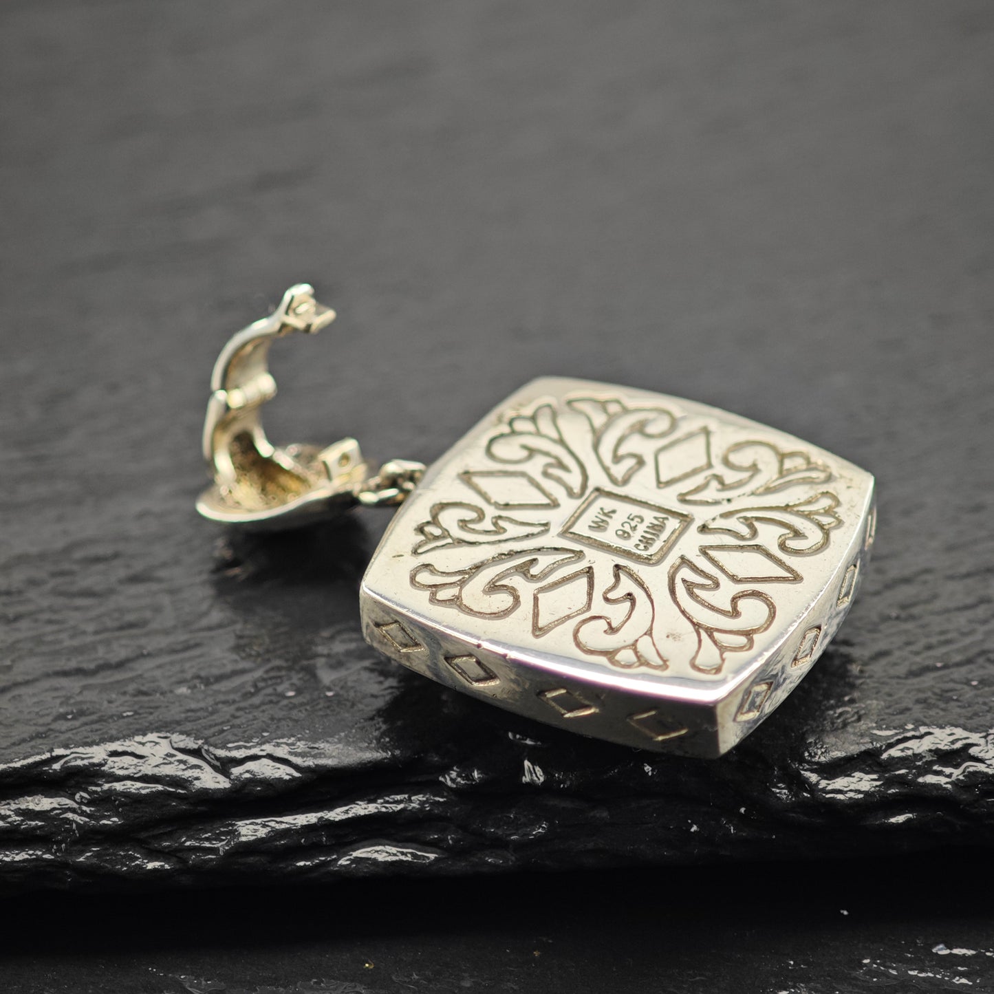 Vintage Whitney Kelly Mother of Pearl Pendant Sterling Silver P2936