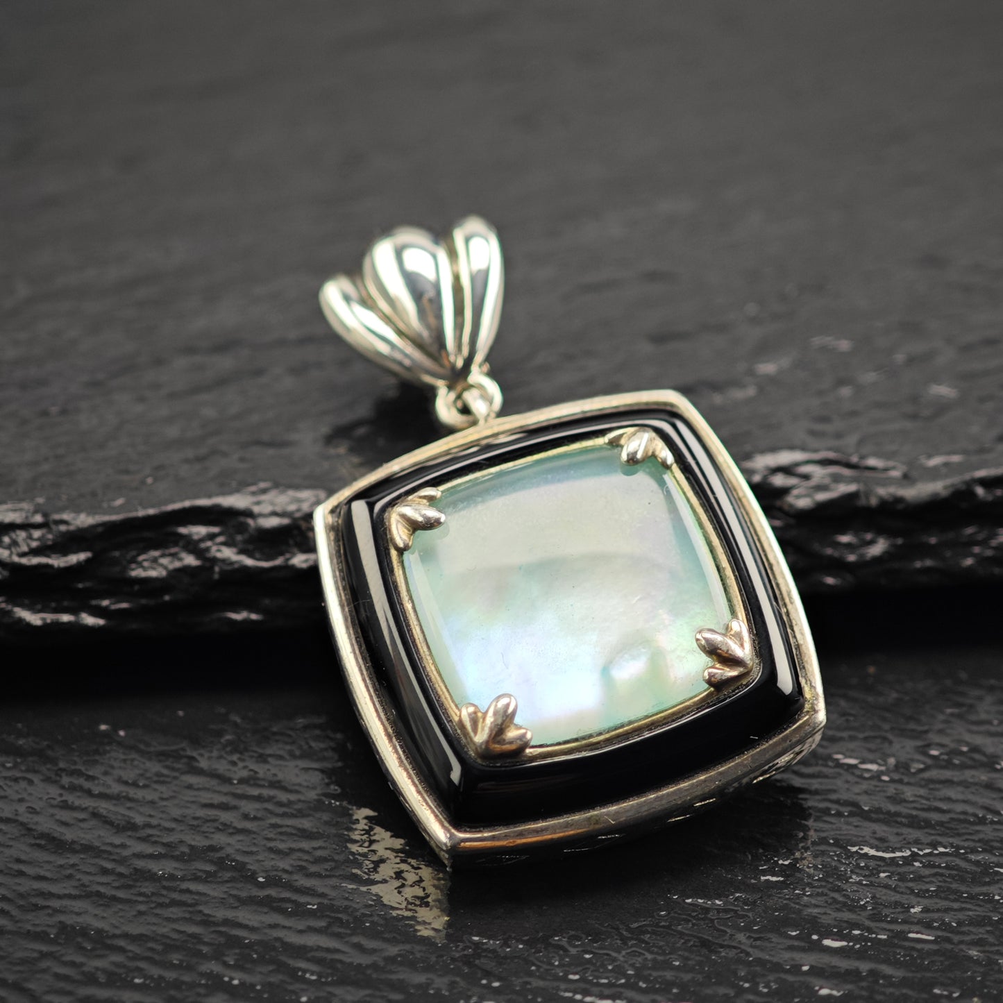 Vintage Whitney Kelly Mother of Pearl Pendant Sterling Silver P2936