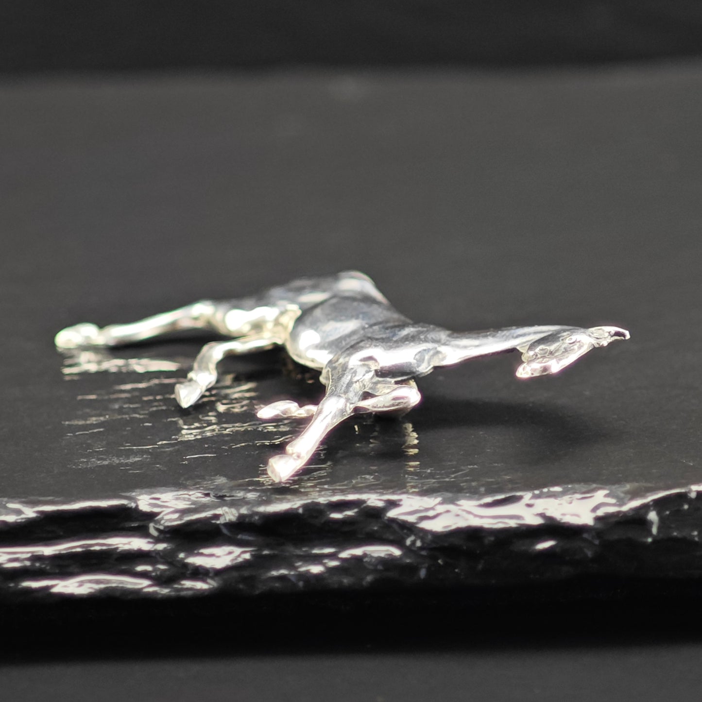 Beau Horse Brooch Sterling Silver B2160