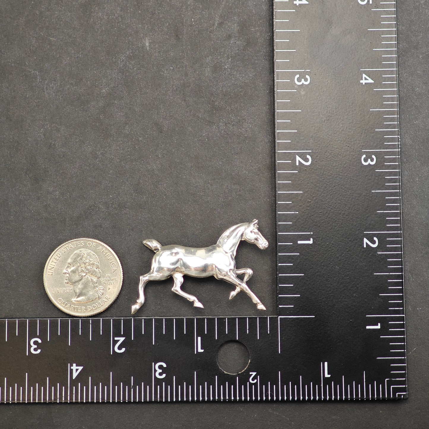 Beau Horse Brooch Sterling Silver B2160