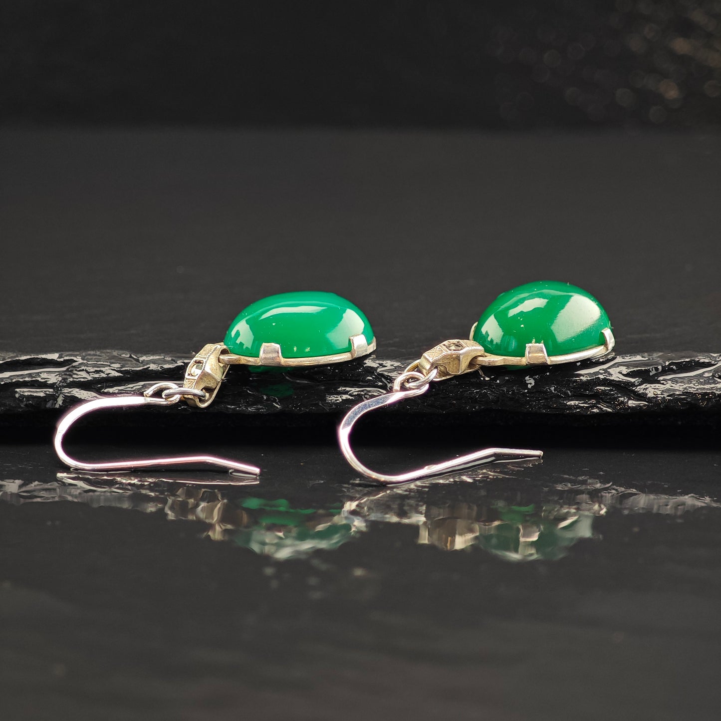Vintage Chrysoprase Sterling Silver Hook/Dangle Earrings ER3023