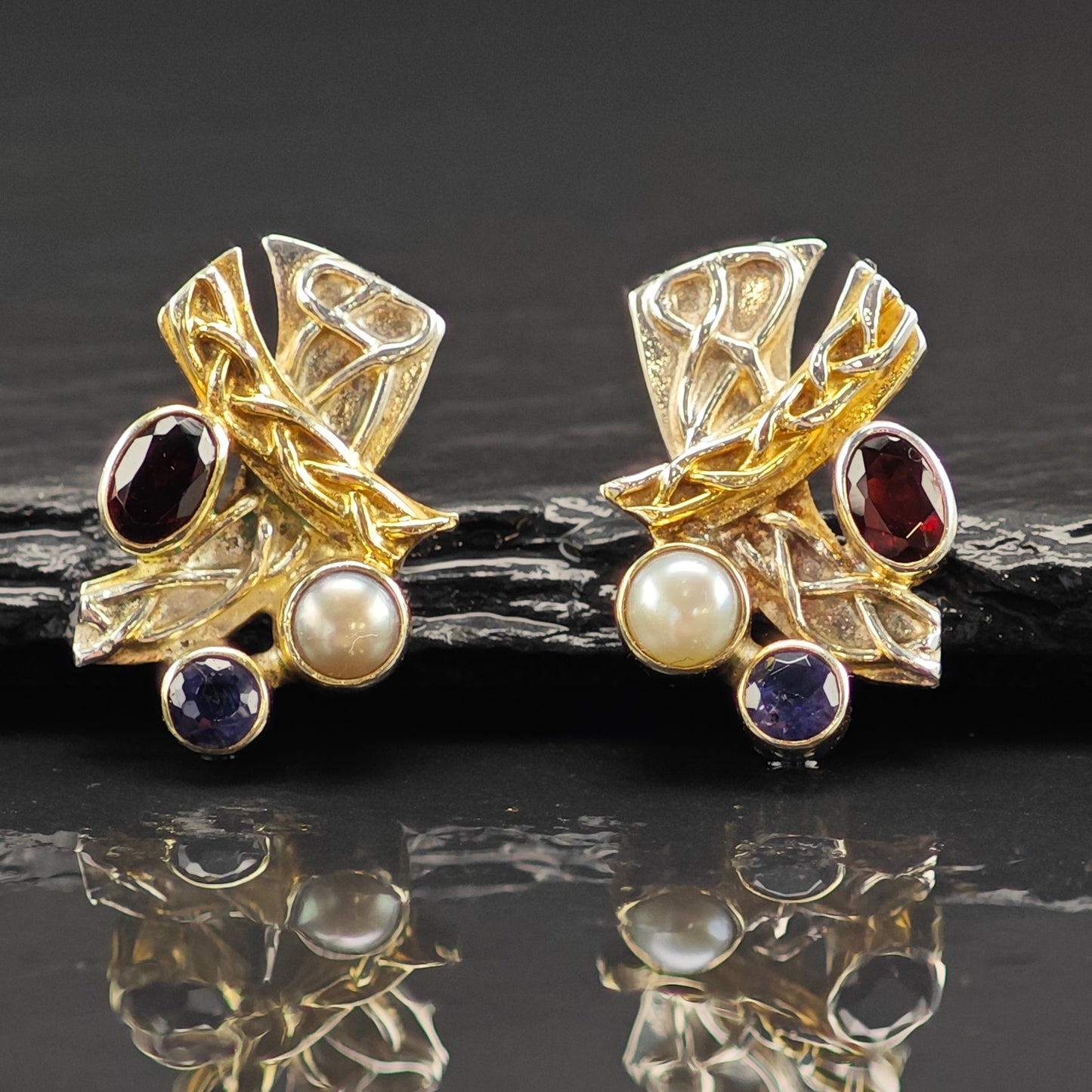 Vintage Artistic Sterling Silver Stud Earrings ER3031