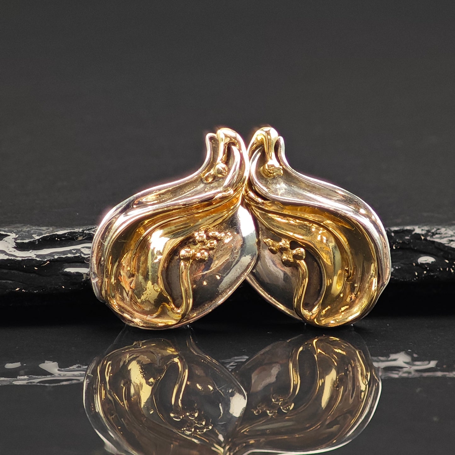 Vintage Artistic Sterling Silver Stud Earrings ER3031