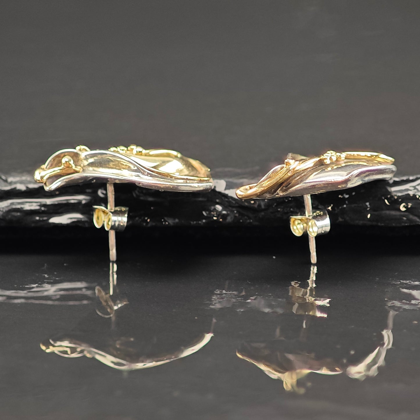 Vintage Artistic Sterling Silver Stud Earrings ER3031