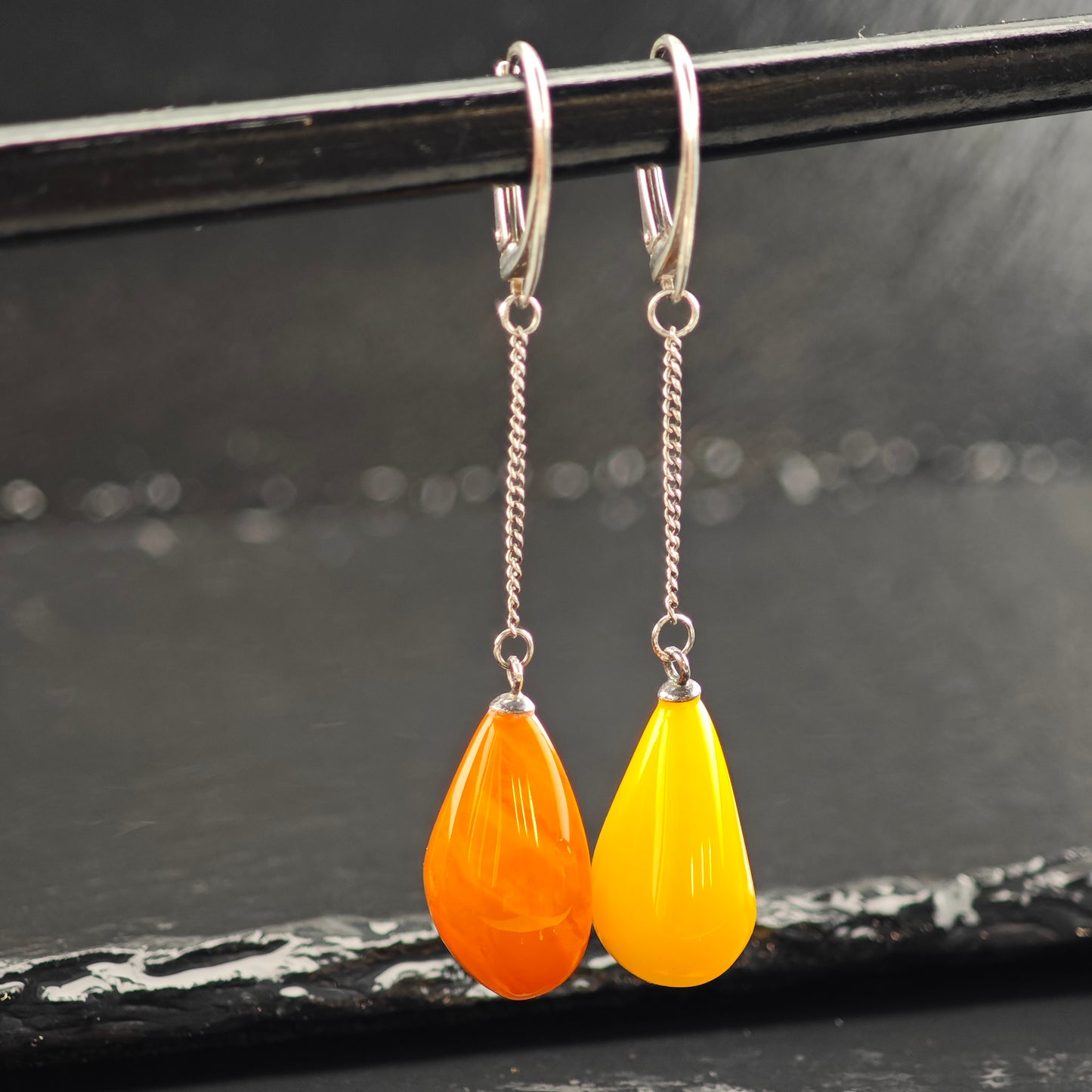 Vintage Mismatched Butterscotch Amber Teardrop Sterling Silver Lever Back Earrings ER3045