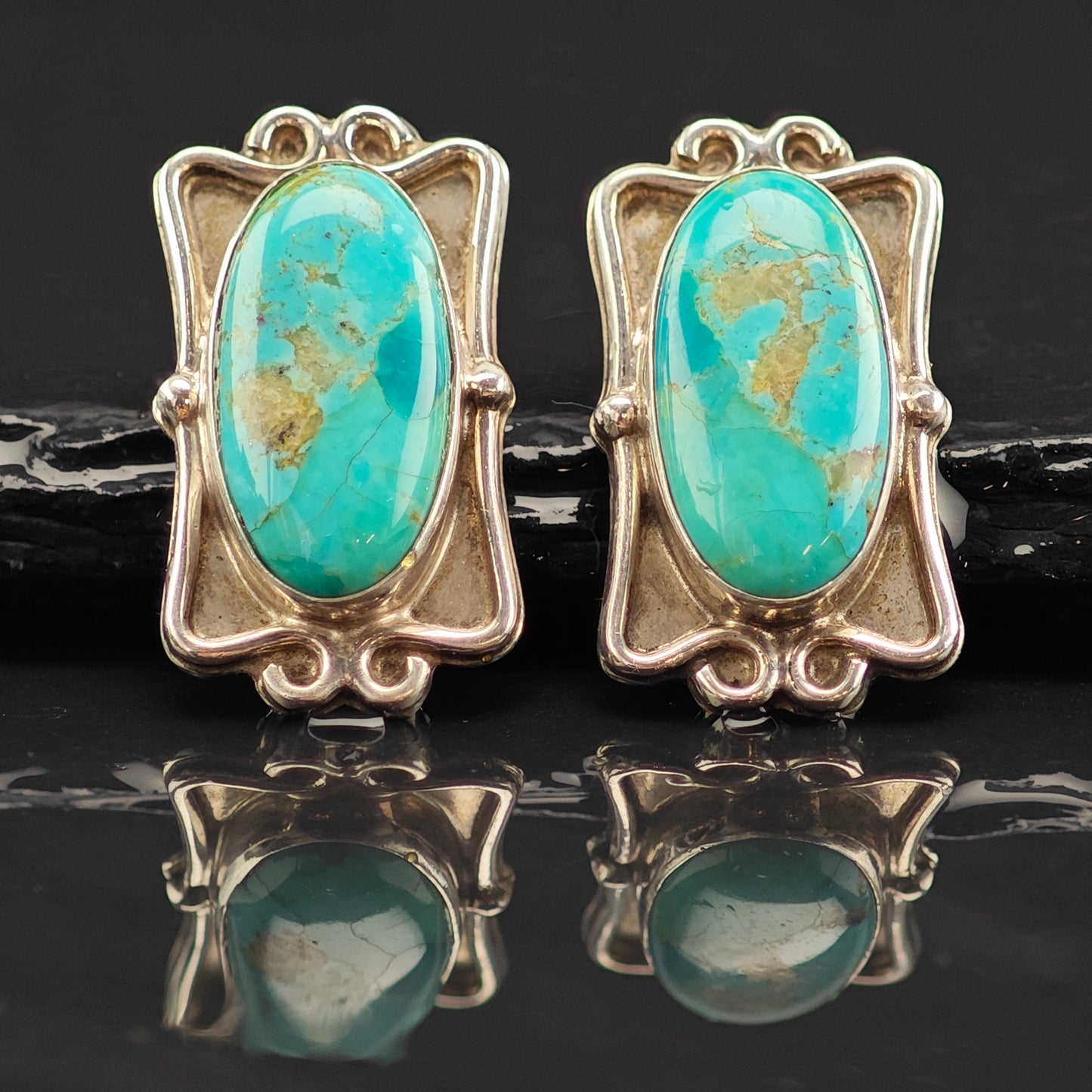 Vintage SW Treated Turquoise Oval Sterling Silver Stud Earrings ER3052
