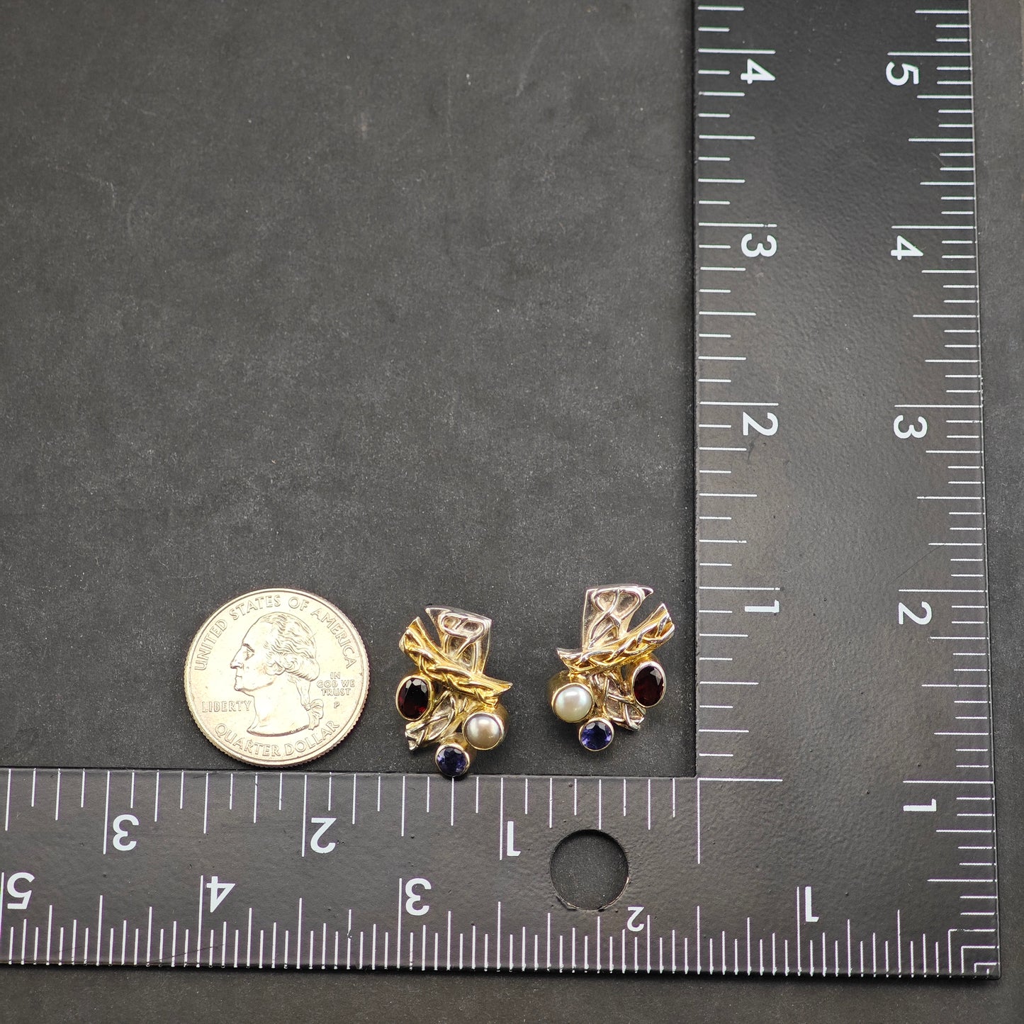 Vintage Artistic Sterling Silver Stud Earrings ER3031
