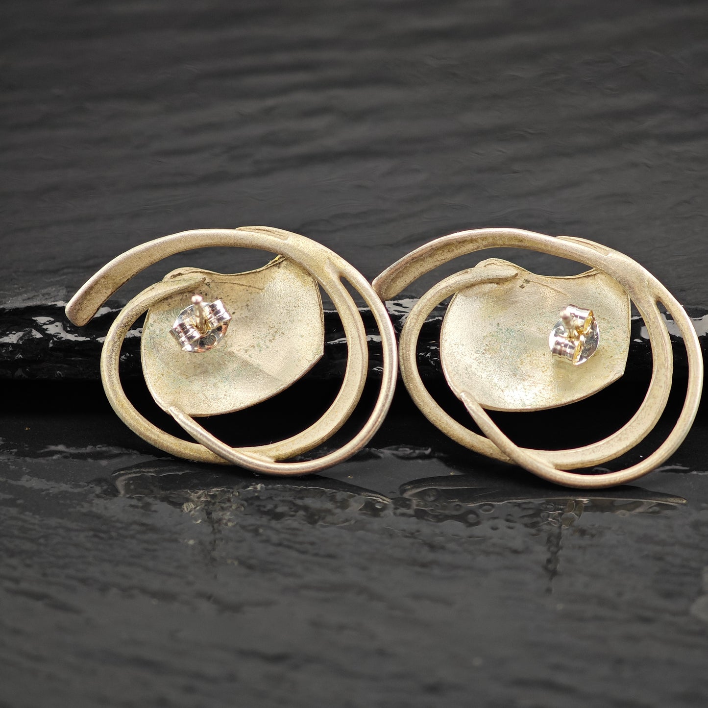 Vintage Sterling Silver Stud Earrings Modernist Gold Tone Abstract Gold Leaf ER3004
