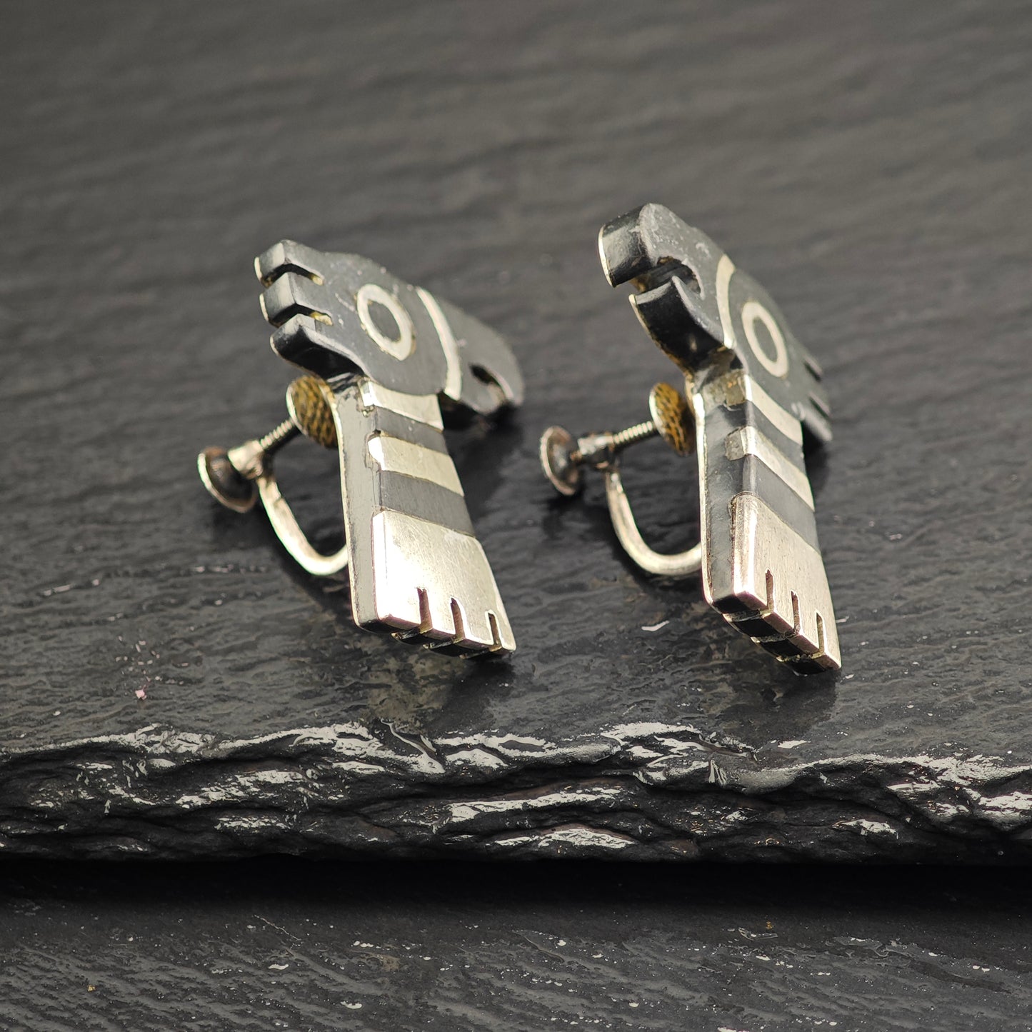Los Castillo's Taxco Sterling Silver Screw Back Earrings ER3078