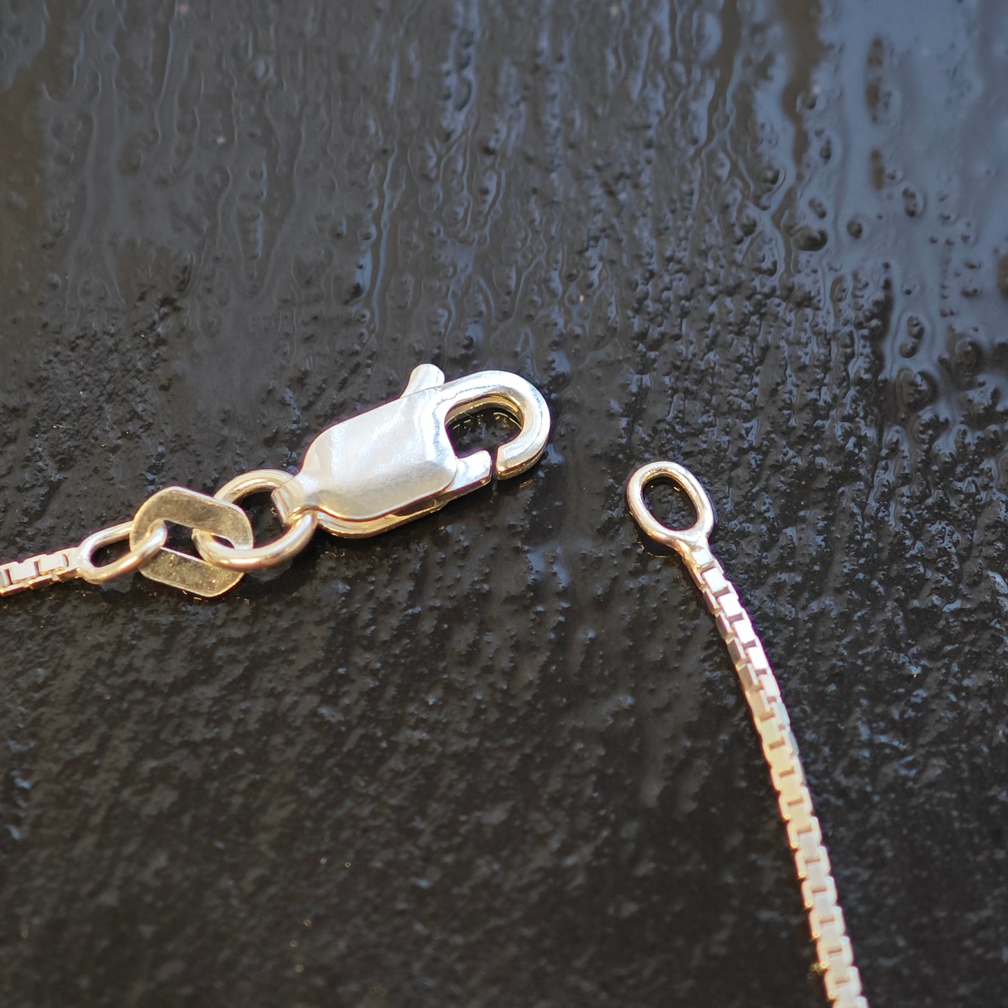 1mm link 22 inch Box Chain Sterling Silver Necklace N2147