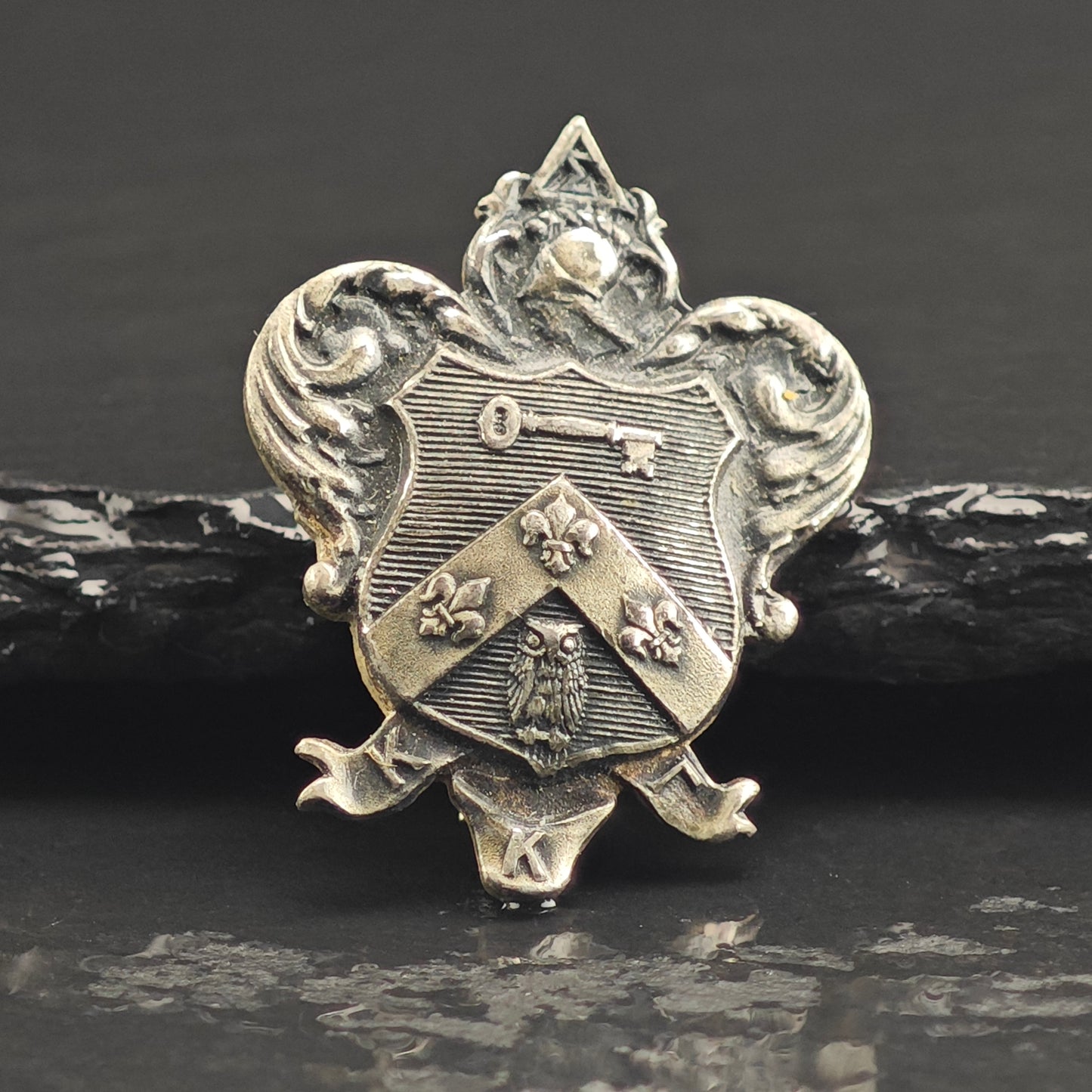 Kappa Kappa Gamma, Sorority Crest Sterling Silver Brooch B2188