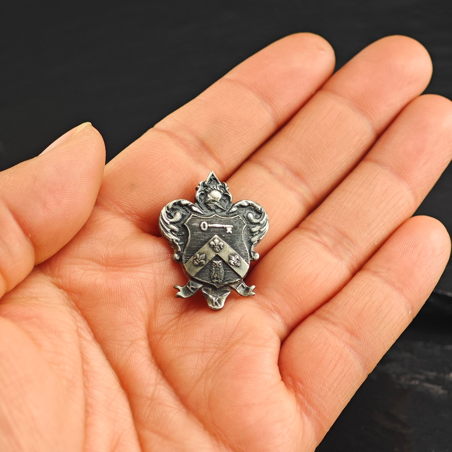 Kappa Kappa Gamma, Sorority Crest Sterling Silver Brooch B2188