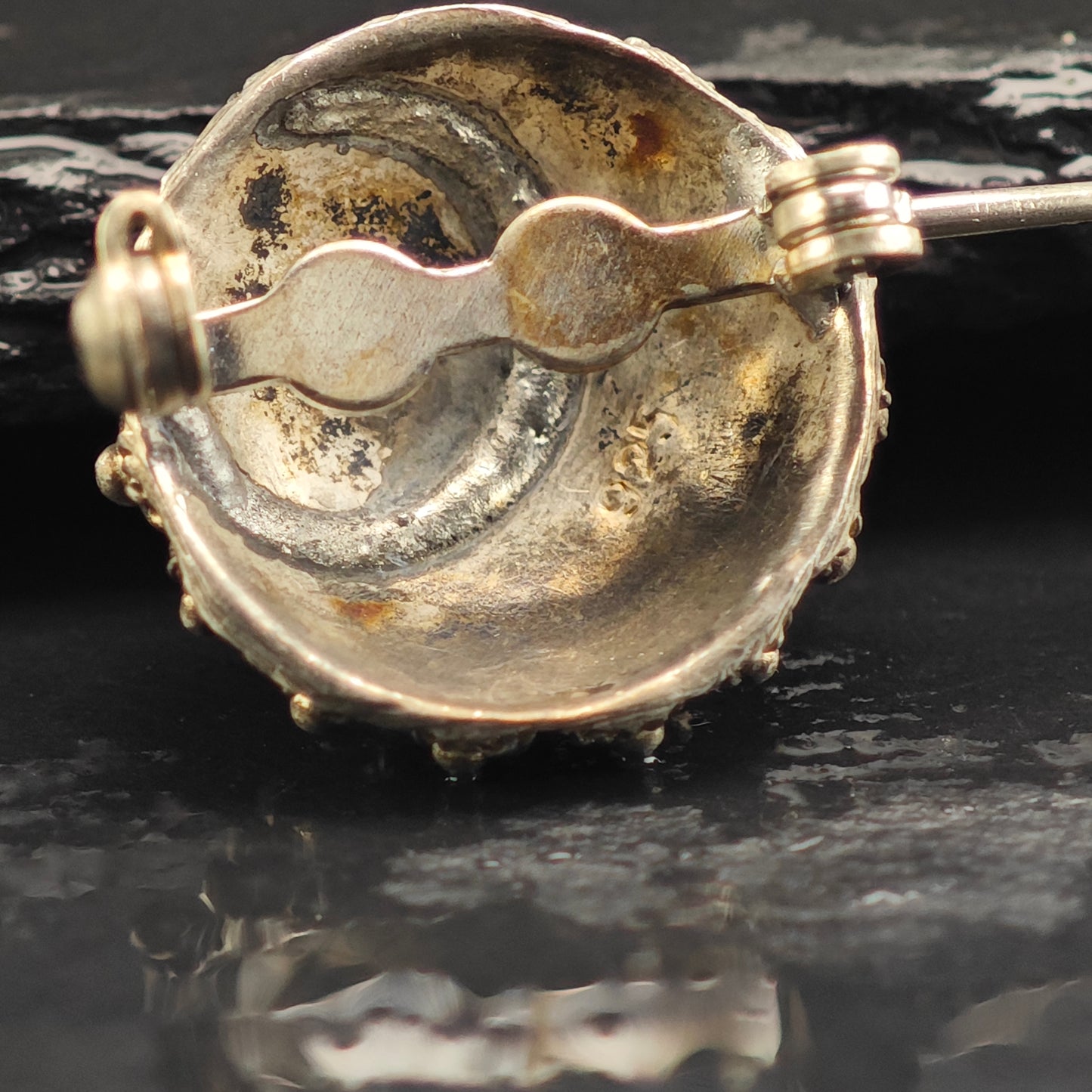 Domed Filigree, Art Deco Sterling Silver Brooch B2193