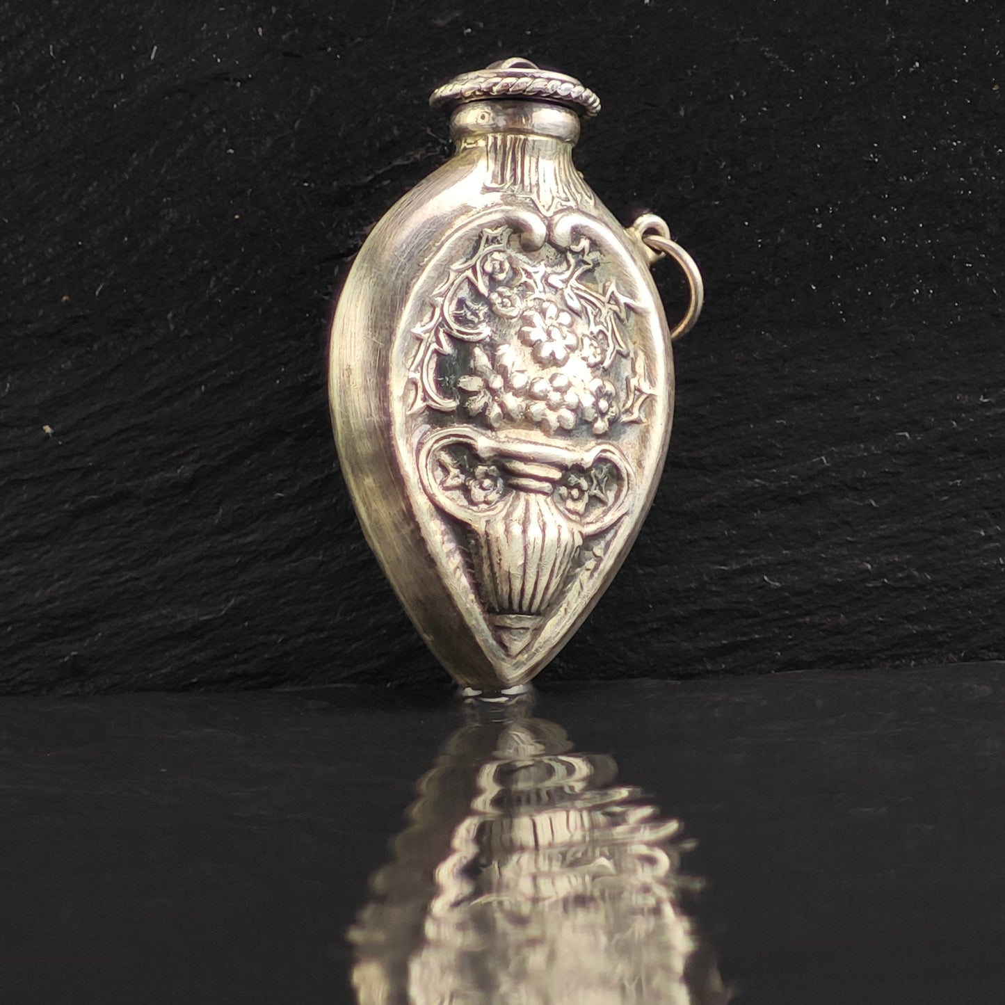 Antique Flower Vase Design Purfume Bottle Sterling Silver Pendant P3002