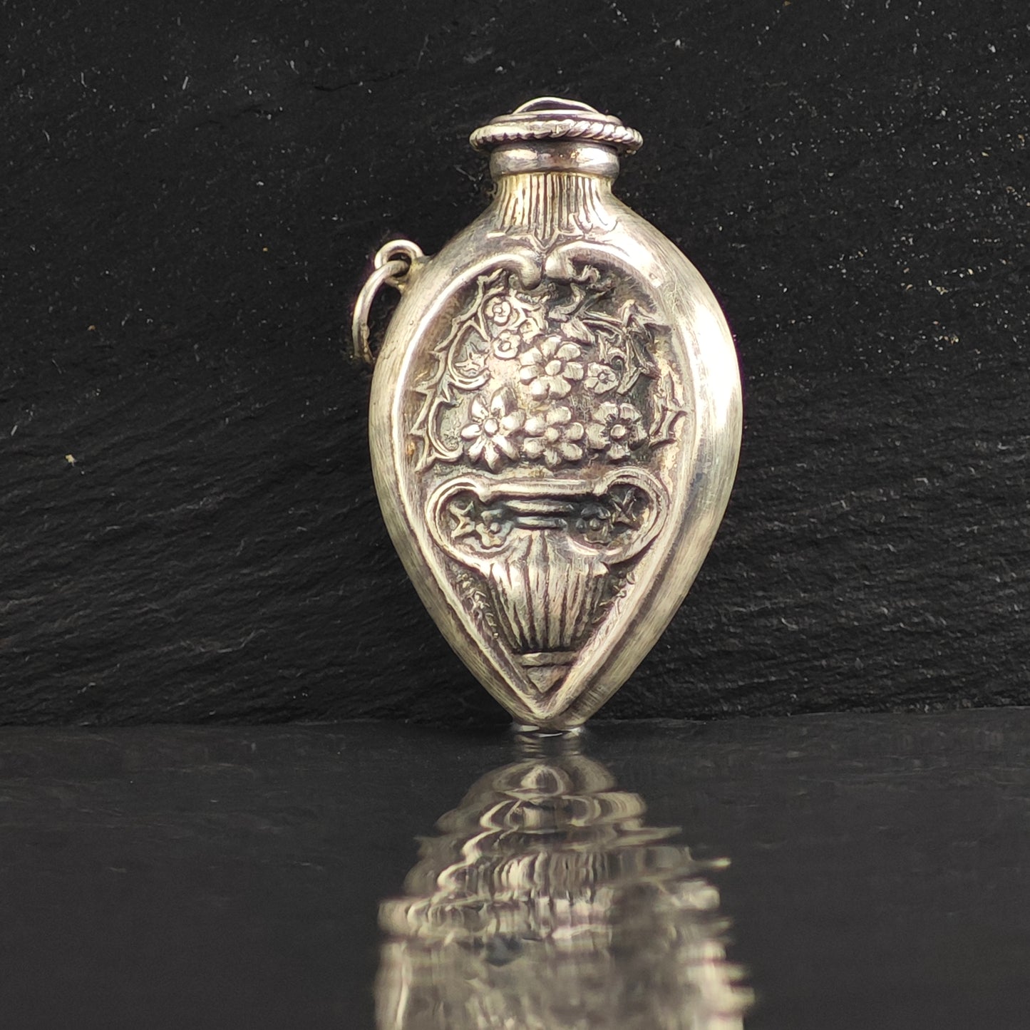 Antique Flower Vase Design Purfume Bottle Sterling Silver Pendant P3002