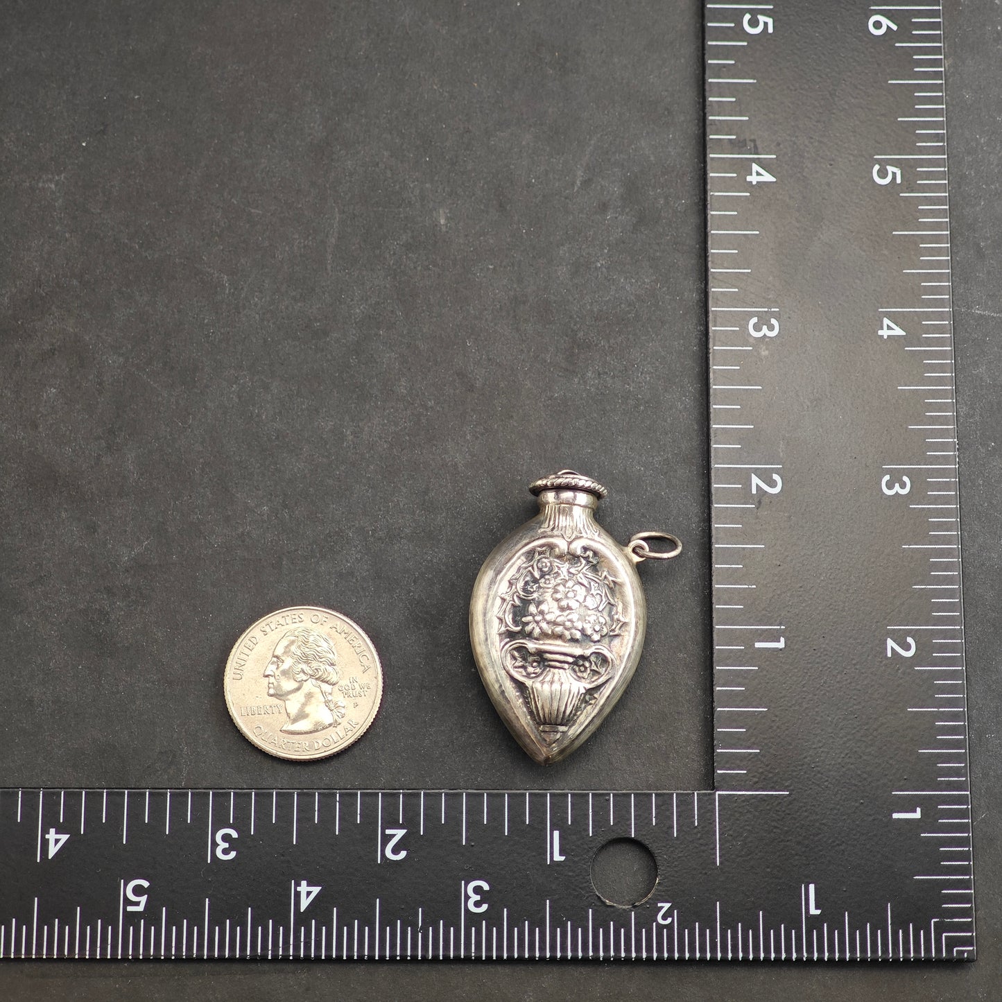 Antique Flower Vase Design Purfume Bottle Sterling Silver Pendant P3002
