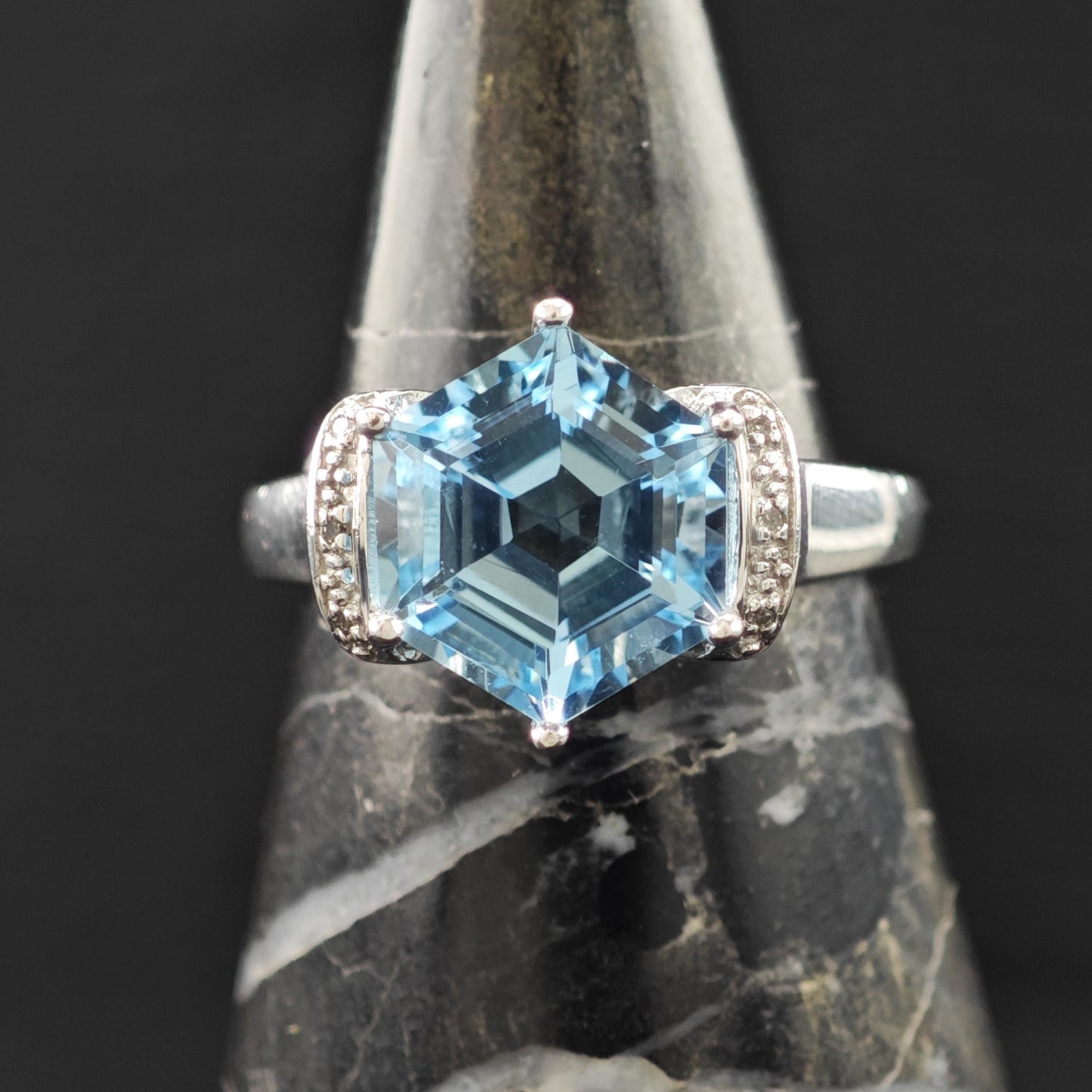Blue BBJ Topaz Sterling Silver Ring Diamond Accents Size 7 R6201