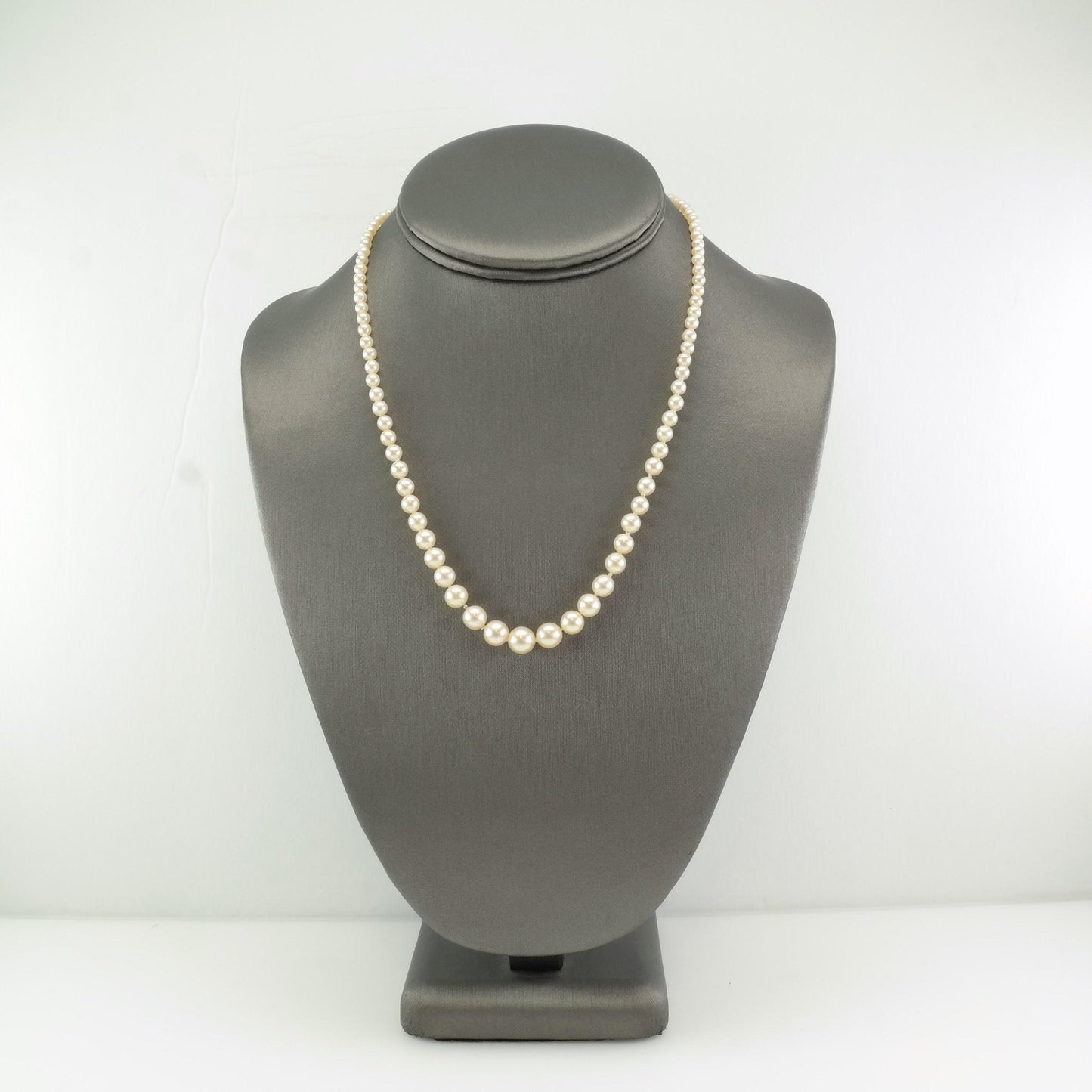 Art Deco Diamond Graduating Pearl Strand Necklace 14k White Gold 17 7/8" N1976