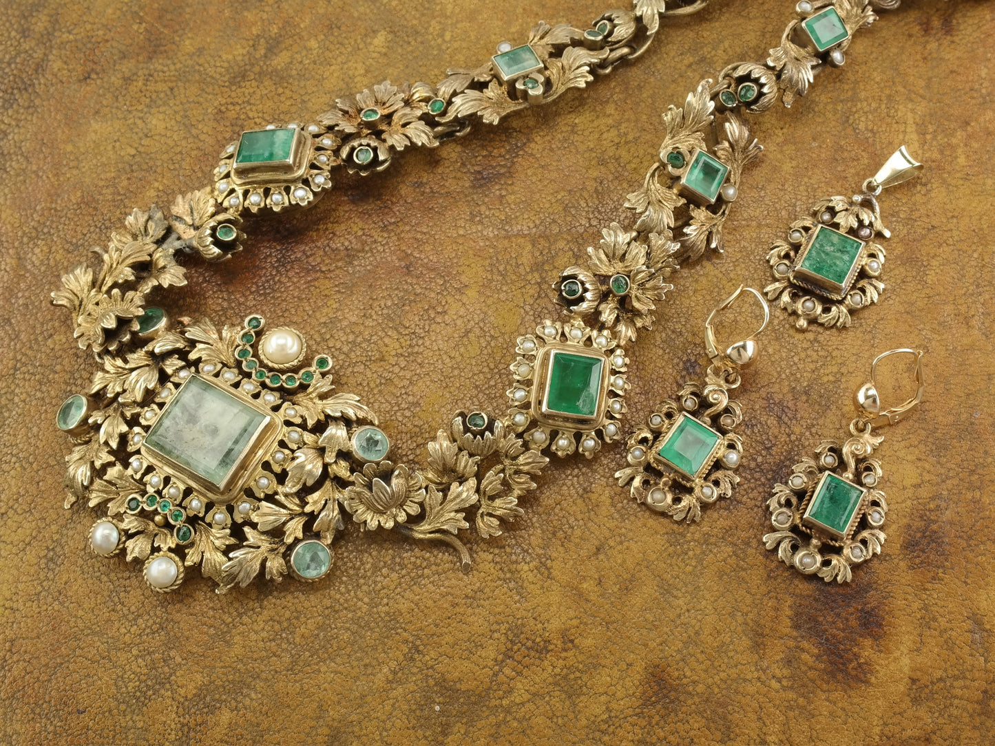 Vintage Gold Gilded Emerald Jewelry Set Colombian Emeralds Green Beryl & Cultured pearls Sterling Silver